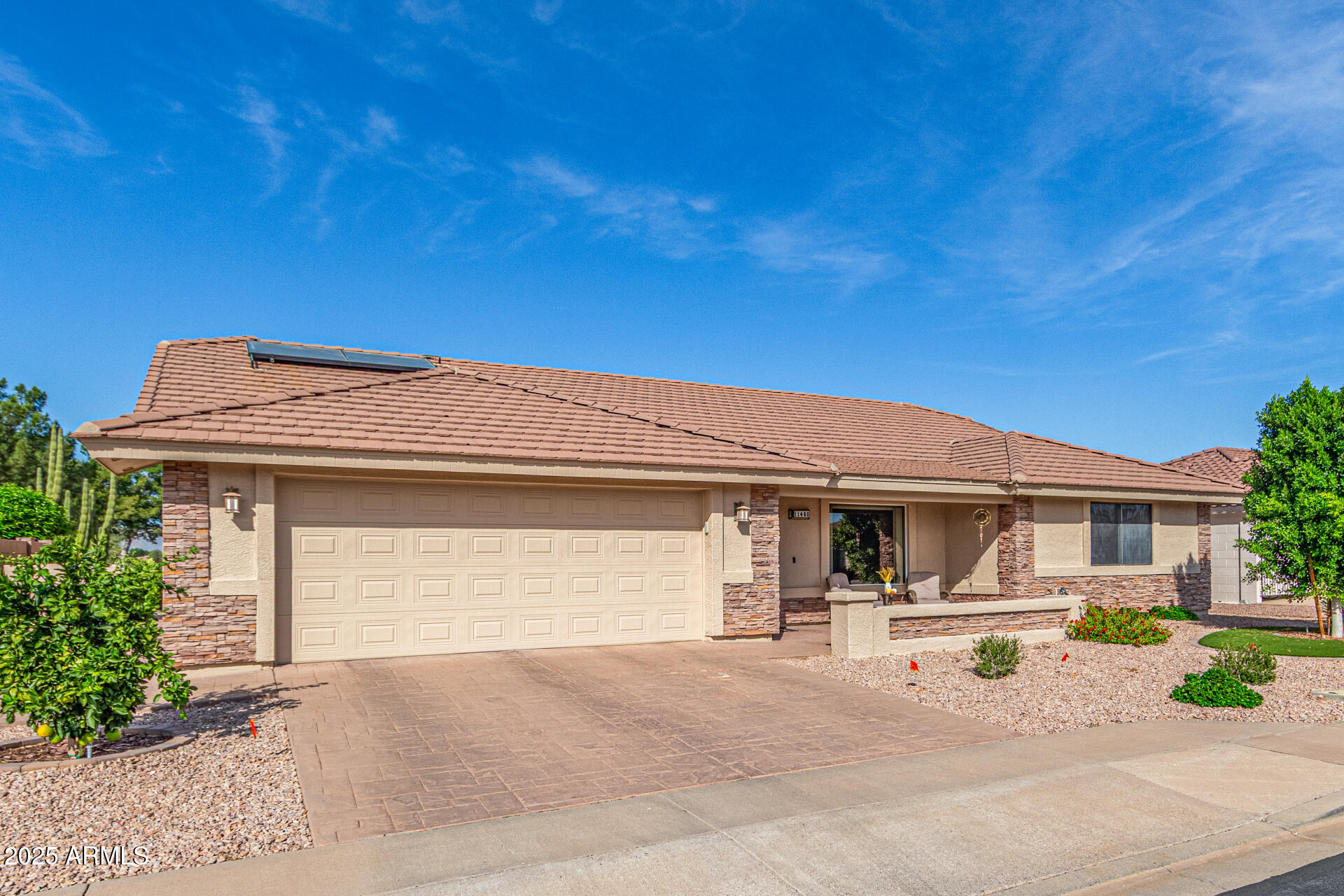 11460 E MENDOZA Avenue