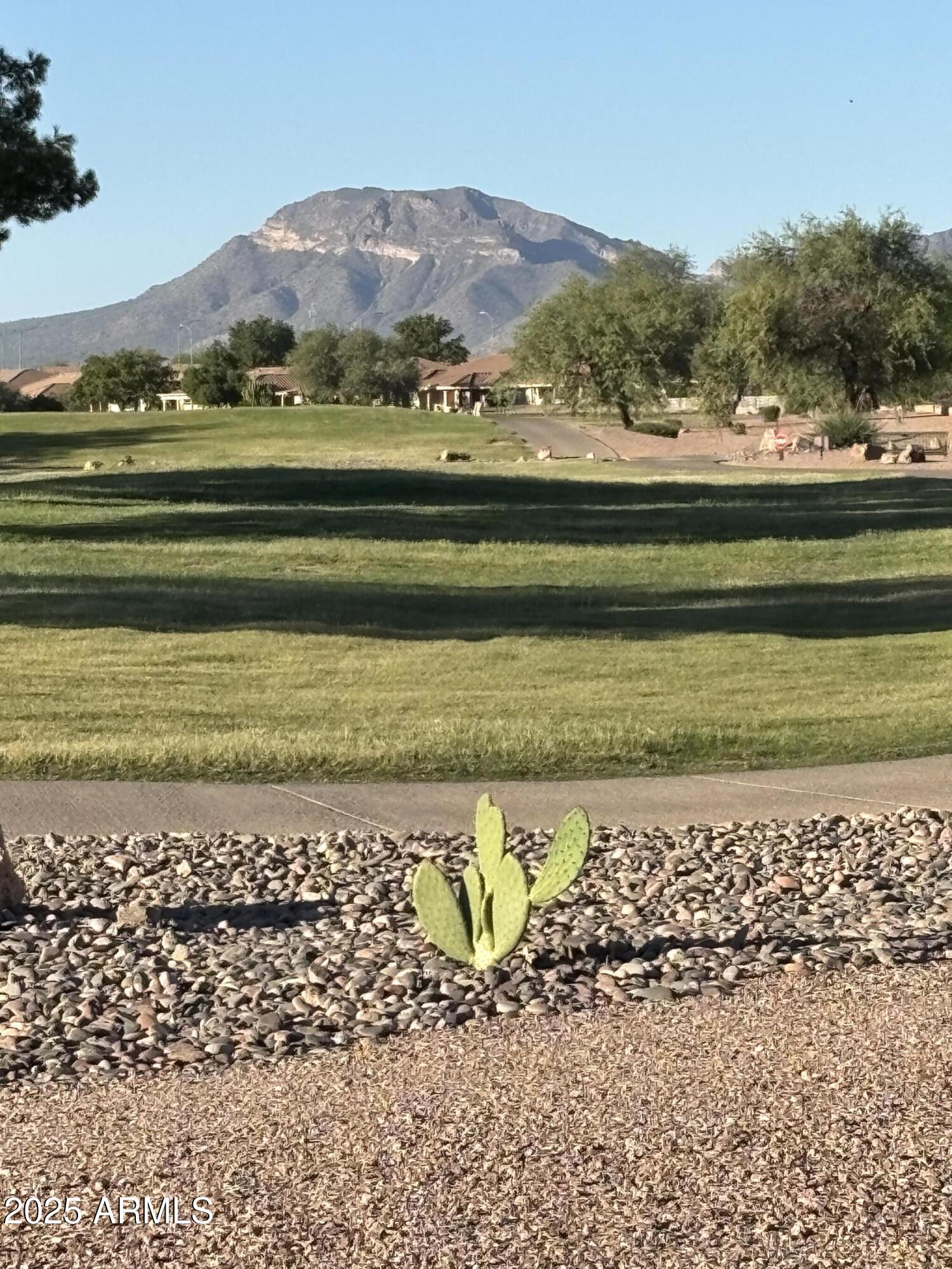 11460 E MENDOZA Avenue