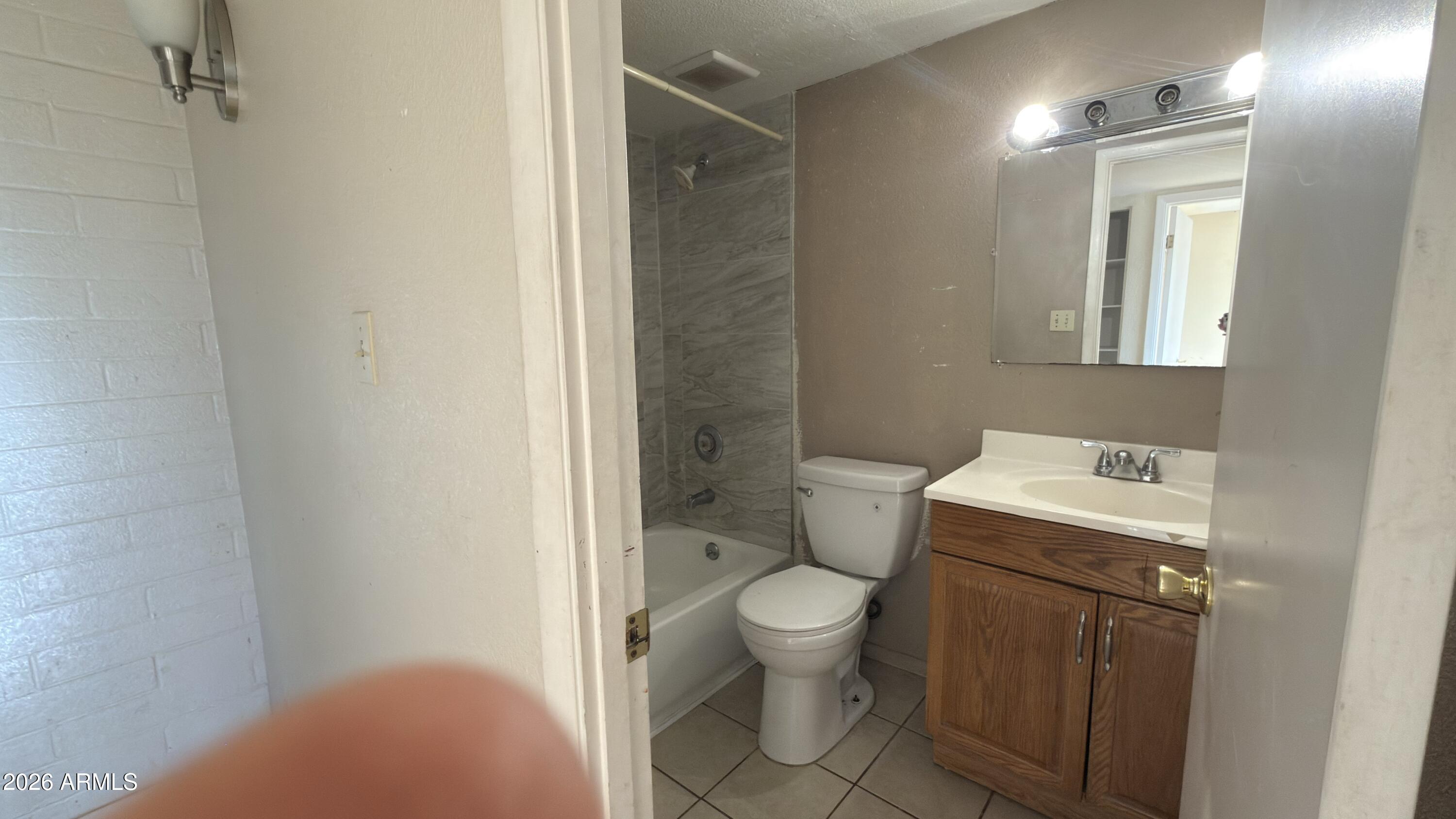 HALLCRAFT VILLAS EAST CONDOMINIUM - Residential