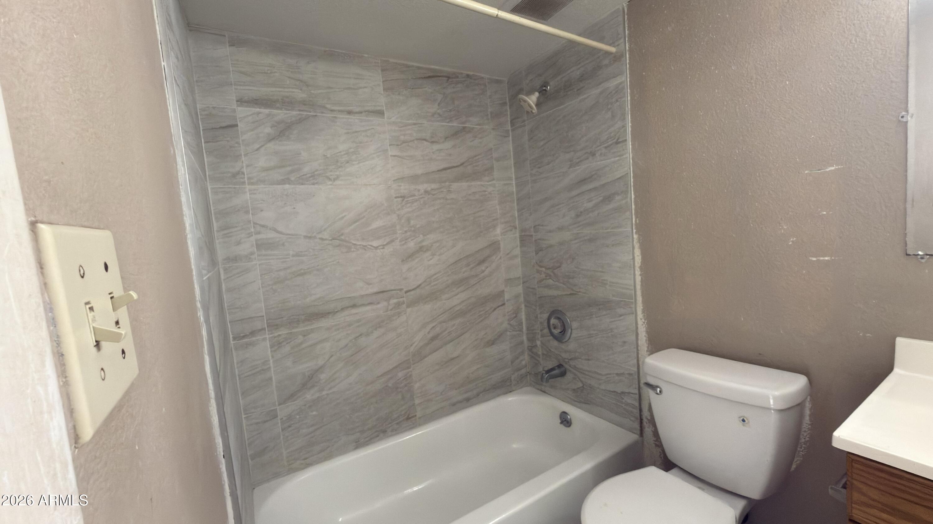HALLCRAFT VILLAS EAST CONDOMINIUM - Residential