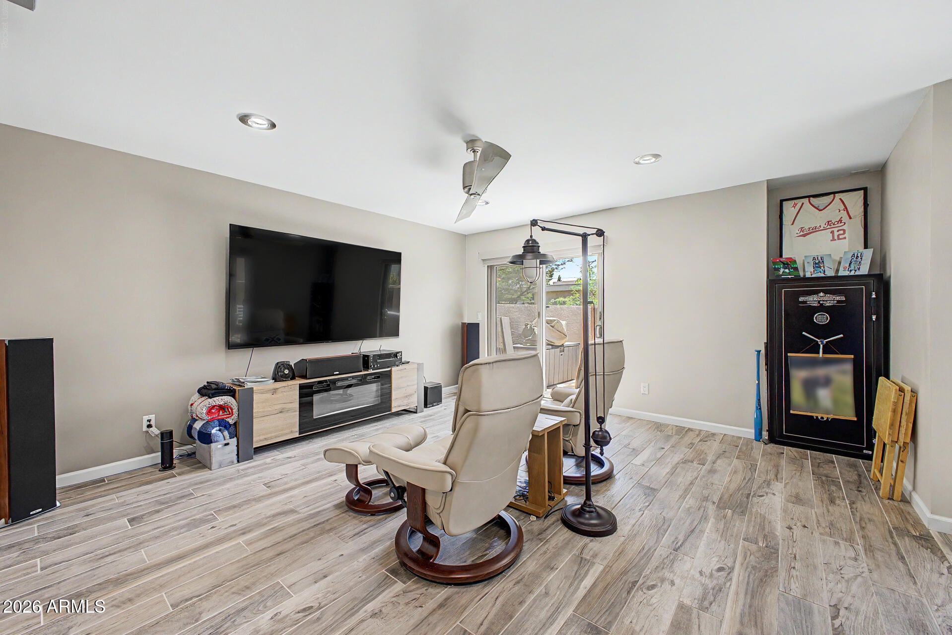 6159 E Indian School Road 103