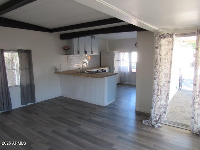 3411 S CAMINO SECO -- 401