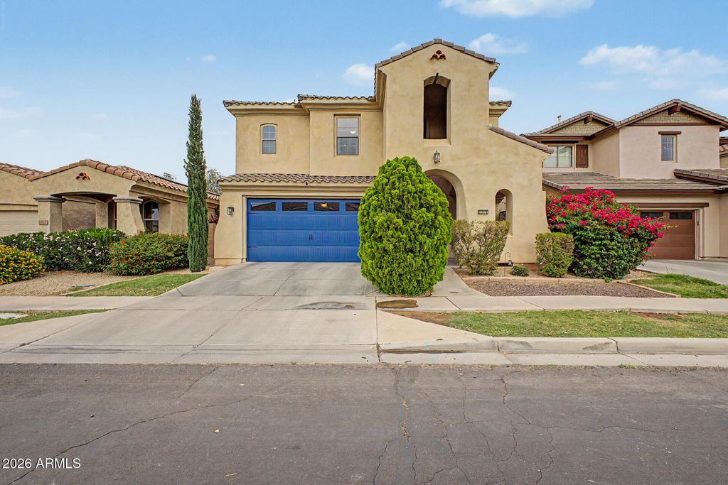 Photo of 1297 S Ponderosa Drive, Gilbert, AZ 85296 (MLS # 7021806)