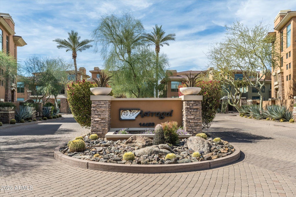 Photo of 14450 N Thompson Peak Parkway #137, Scottsdale, AZ 85260 (MLS # 7088461)