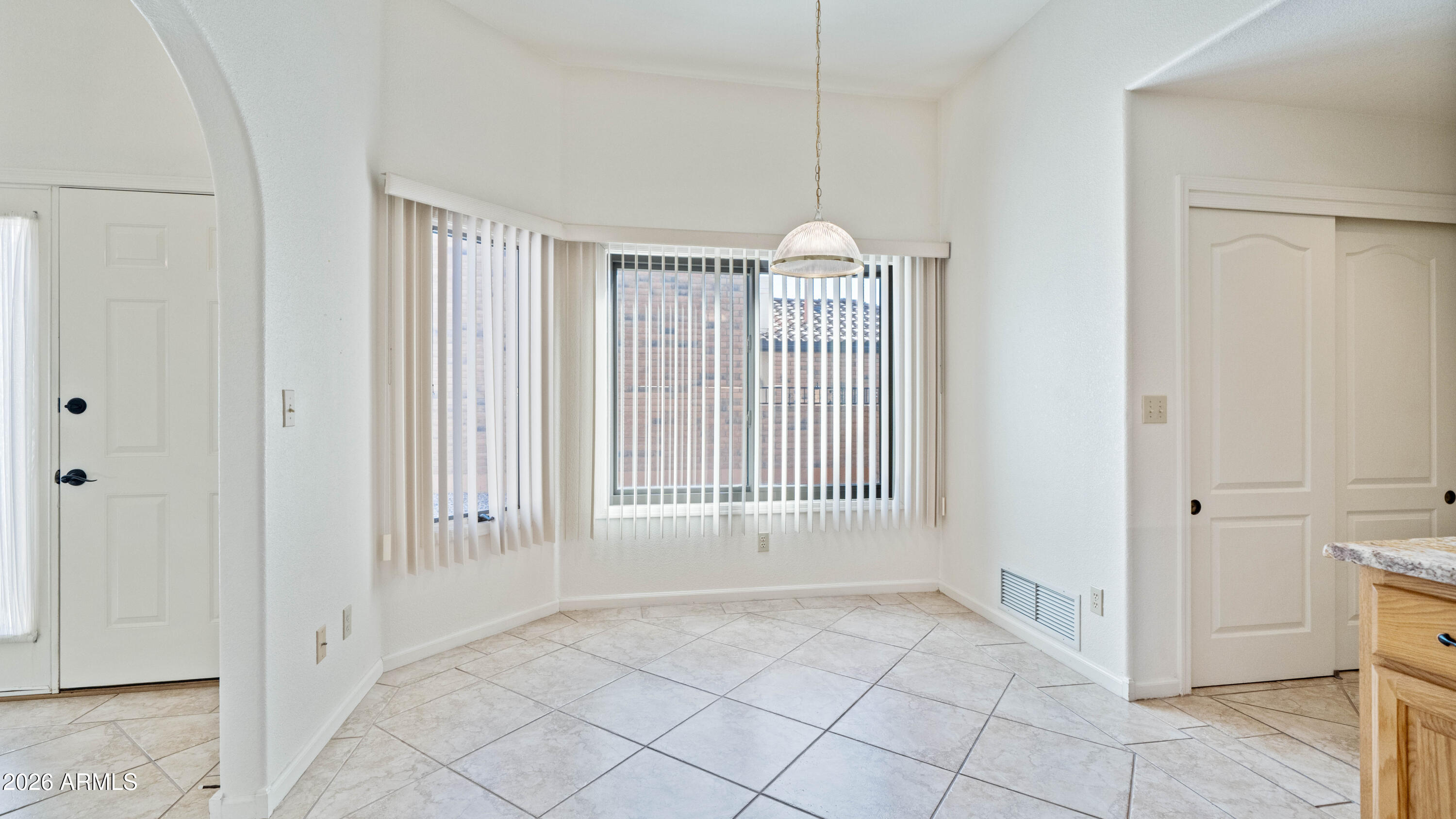 MISSION SHADOWS - Residential