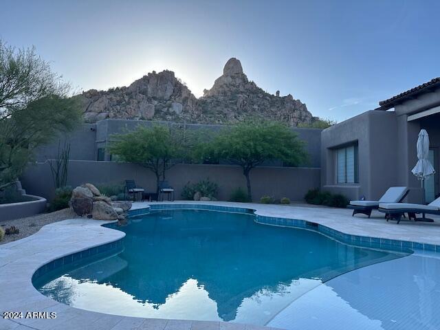 10040 E HAPPY VALLEY Road 2040