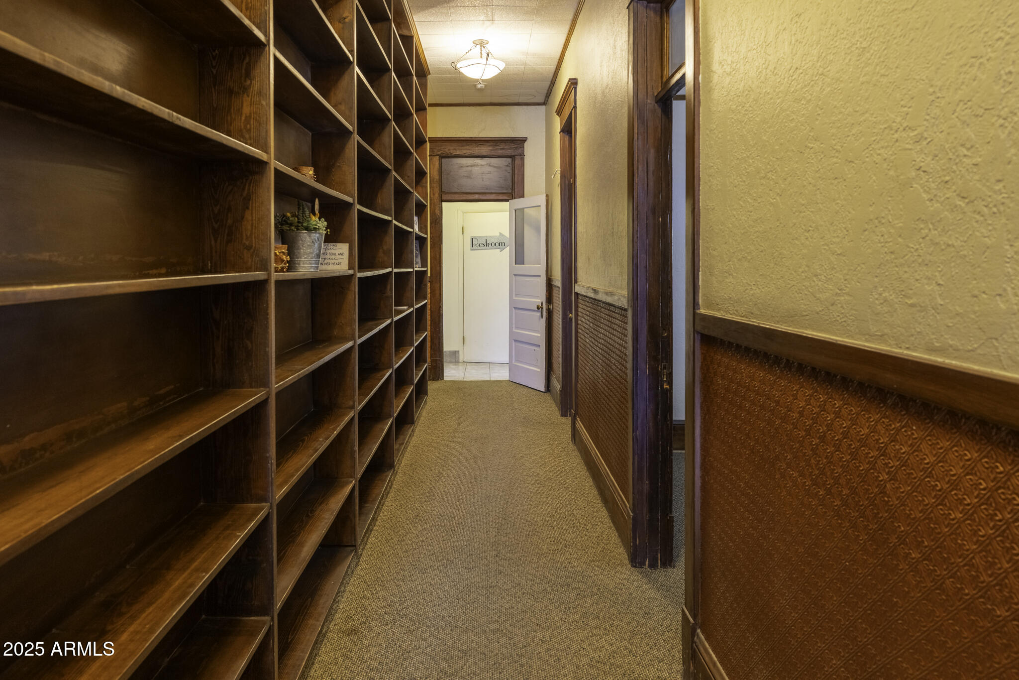 78 N FRONTIER Street