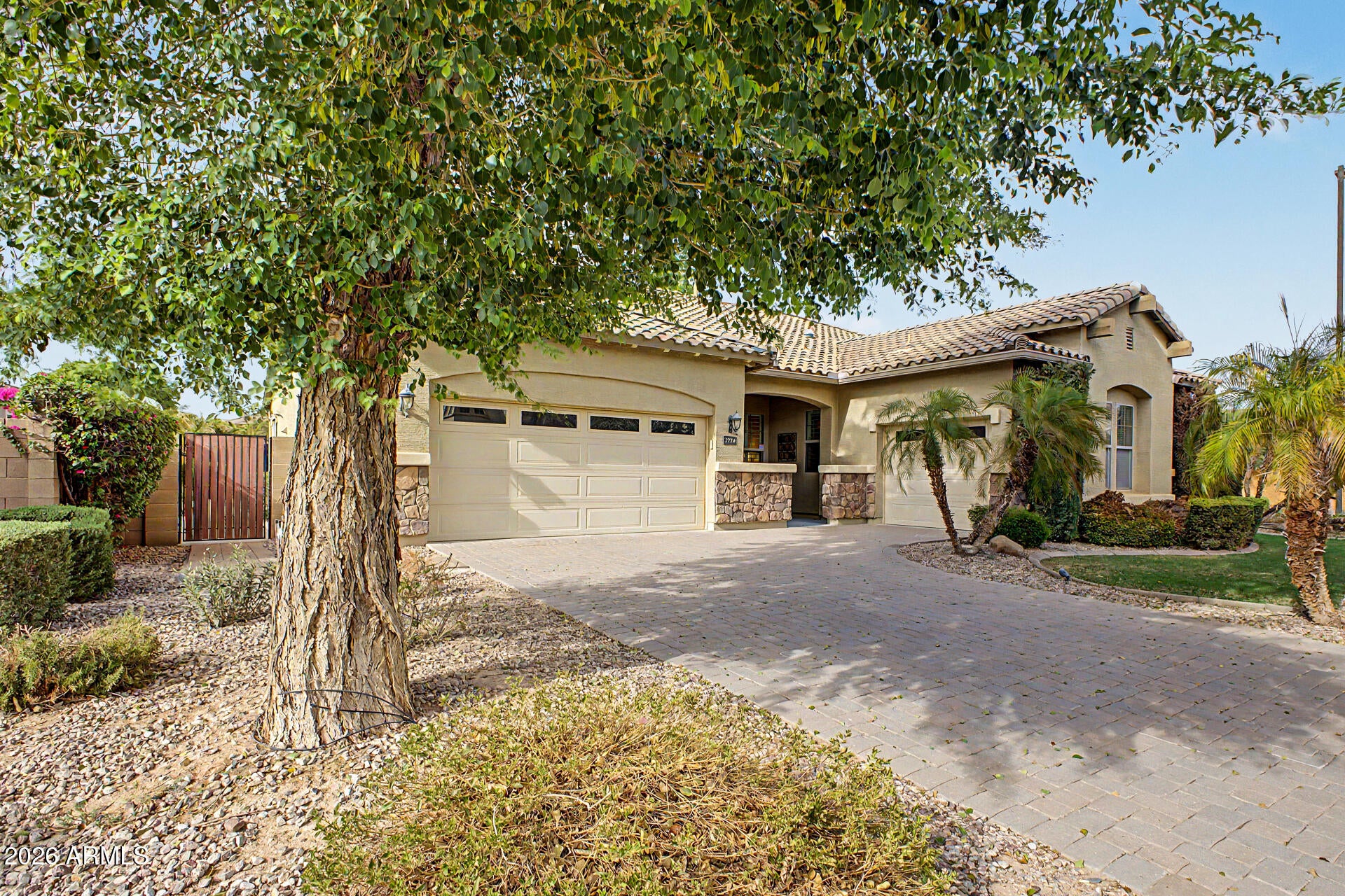 2724 E BRIDGEPORT Parkway