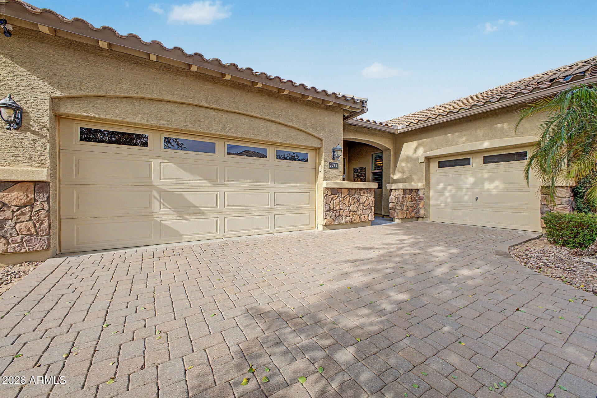 2724 E BRIDGEPORT Parkway