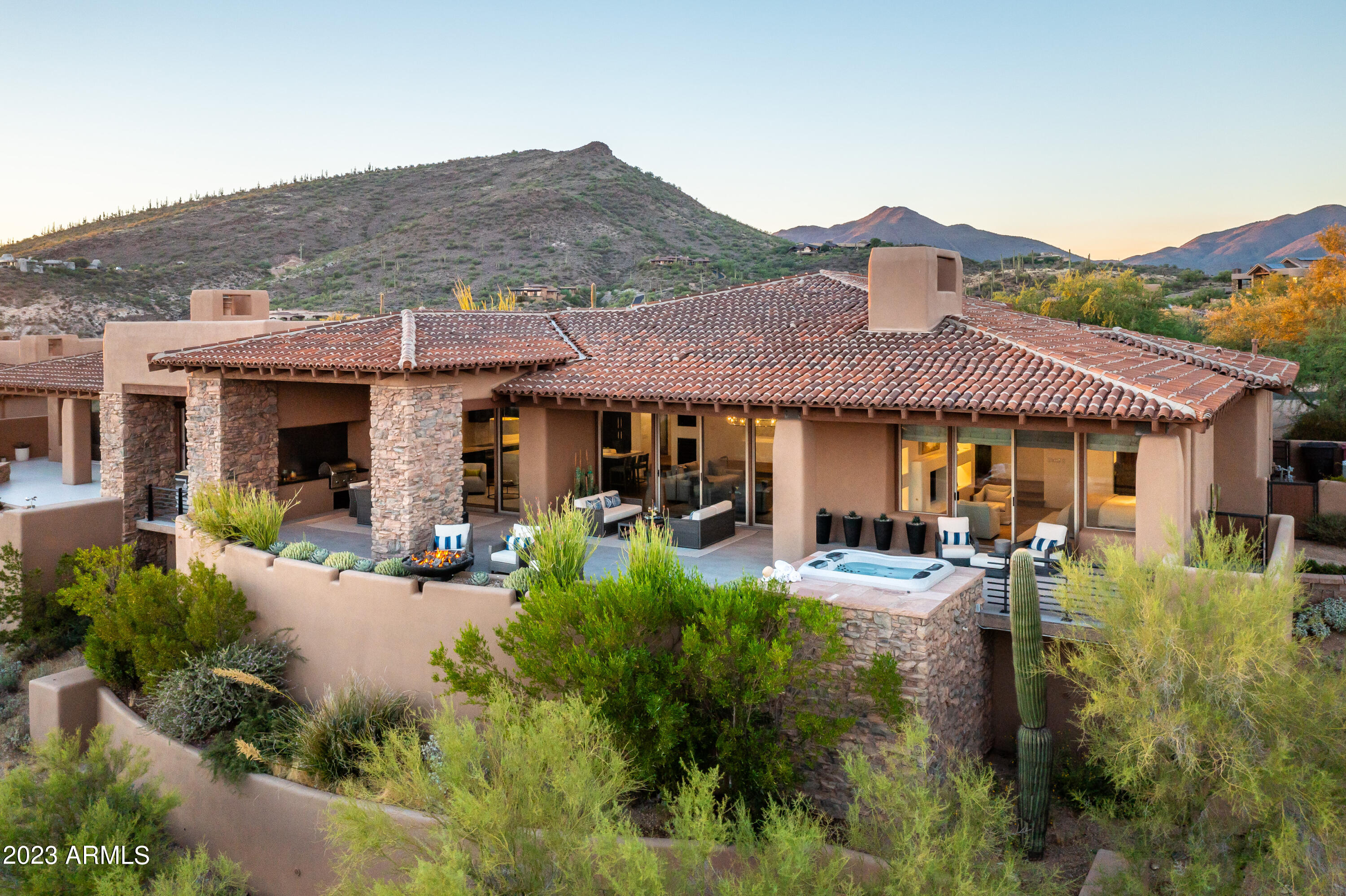DESERT MOUNTAIN - Residential