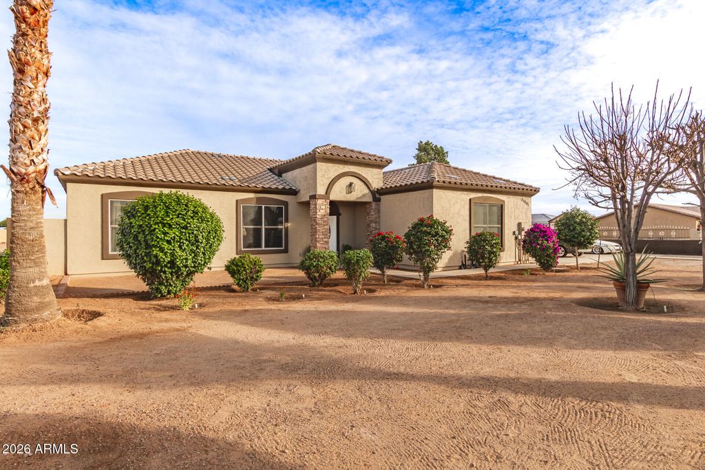 Photo of 35001 N Surrey Lane, San Tan Valley, AZ 85140 (MLS # 6964598)