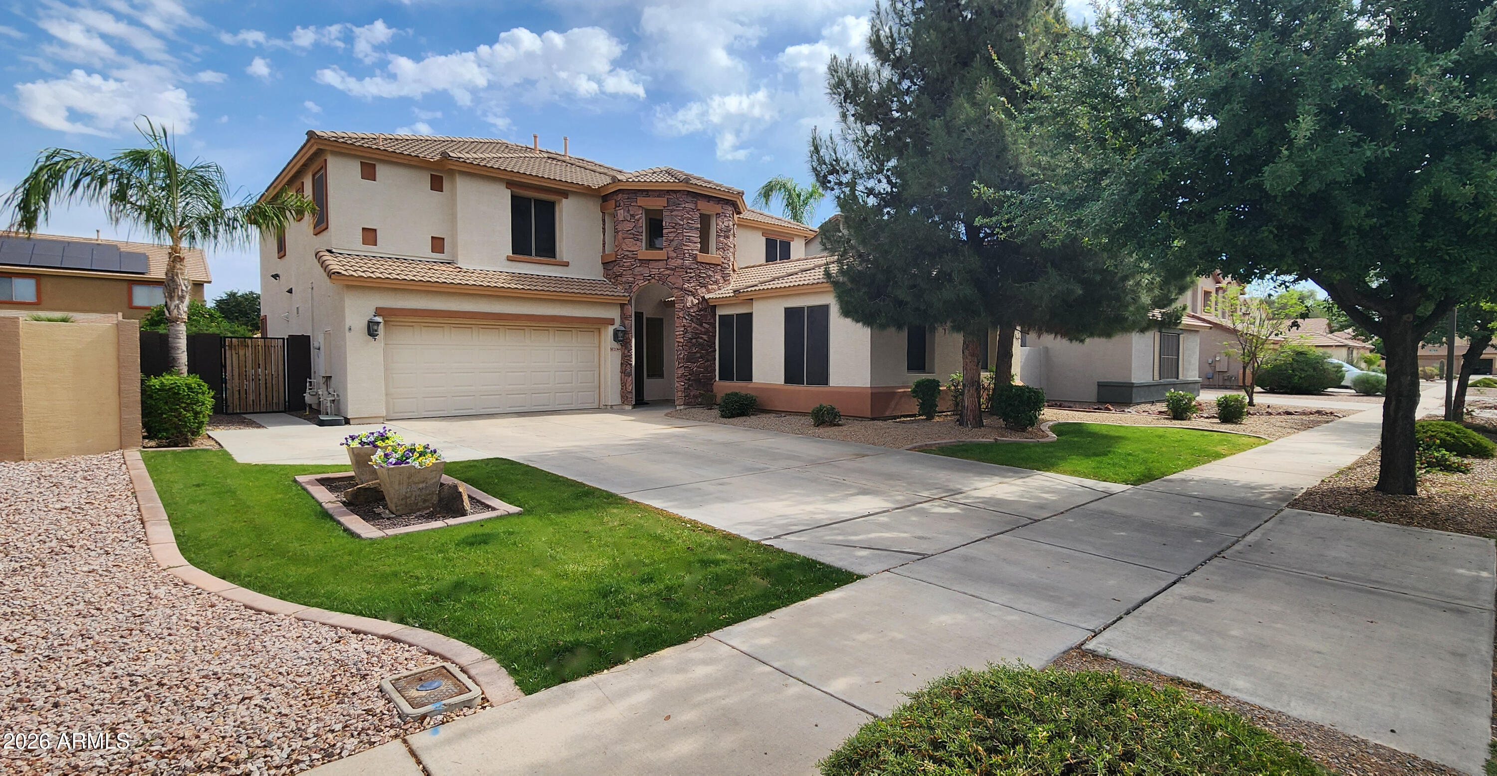 21364 E CALLE DE FLORES --