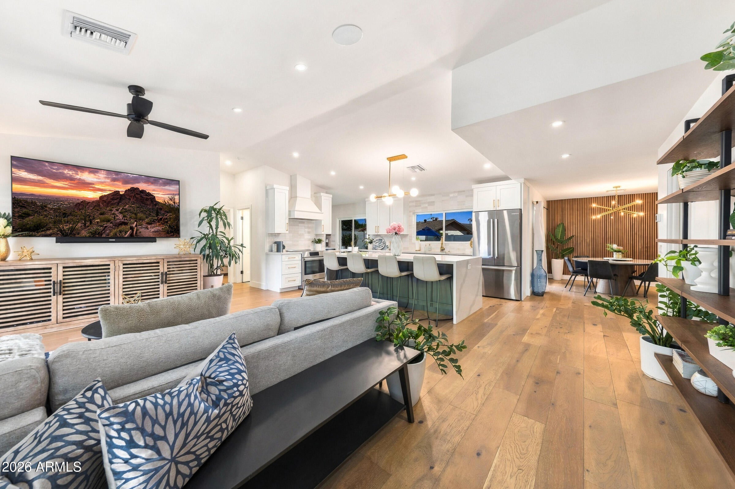 8607 E SAN DANIEL Drive
