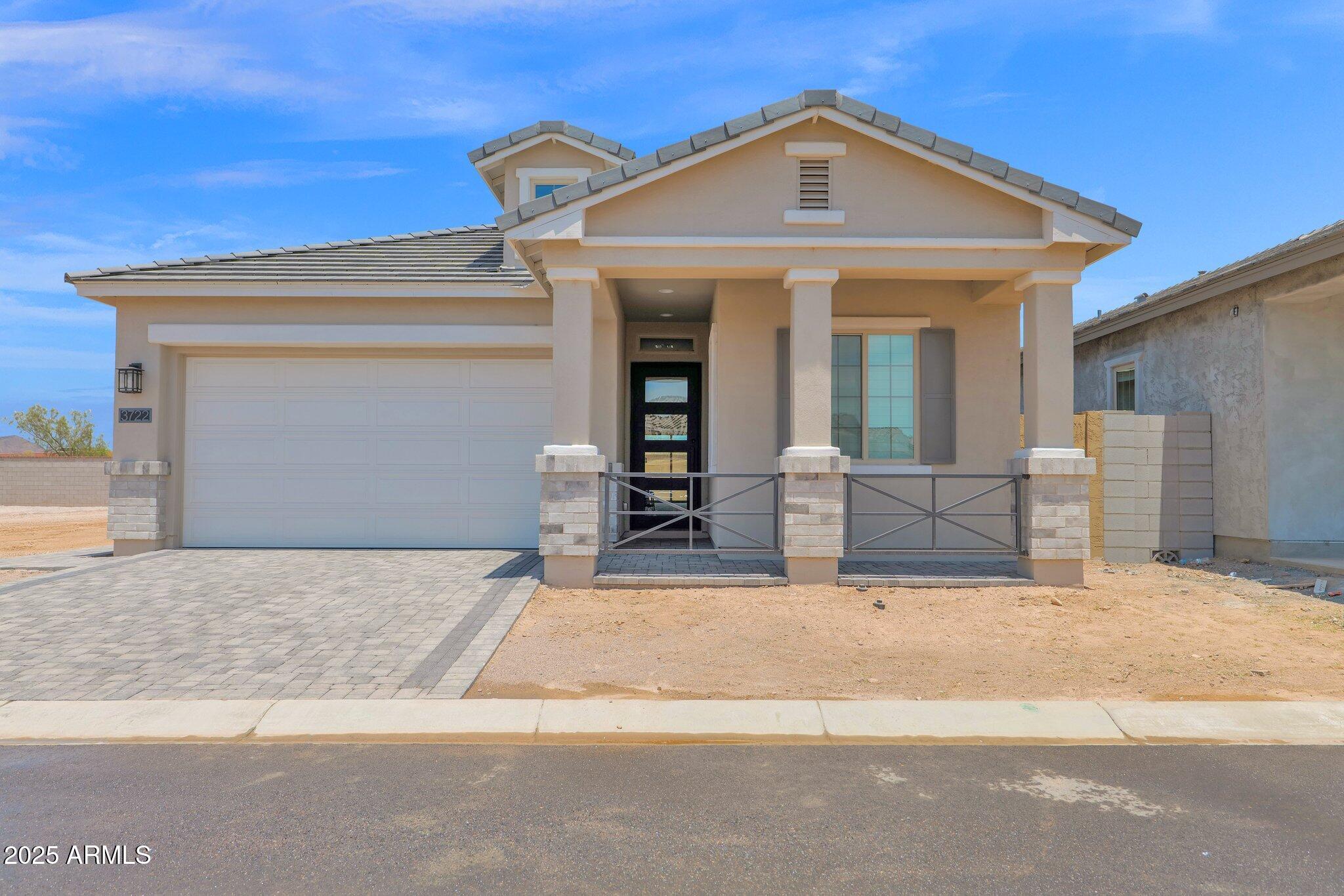 3722 E ROCHELLE Circle