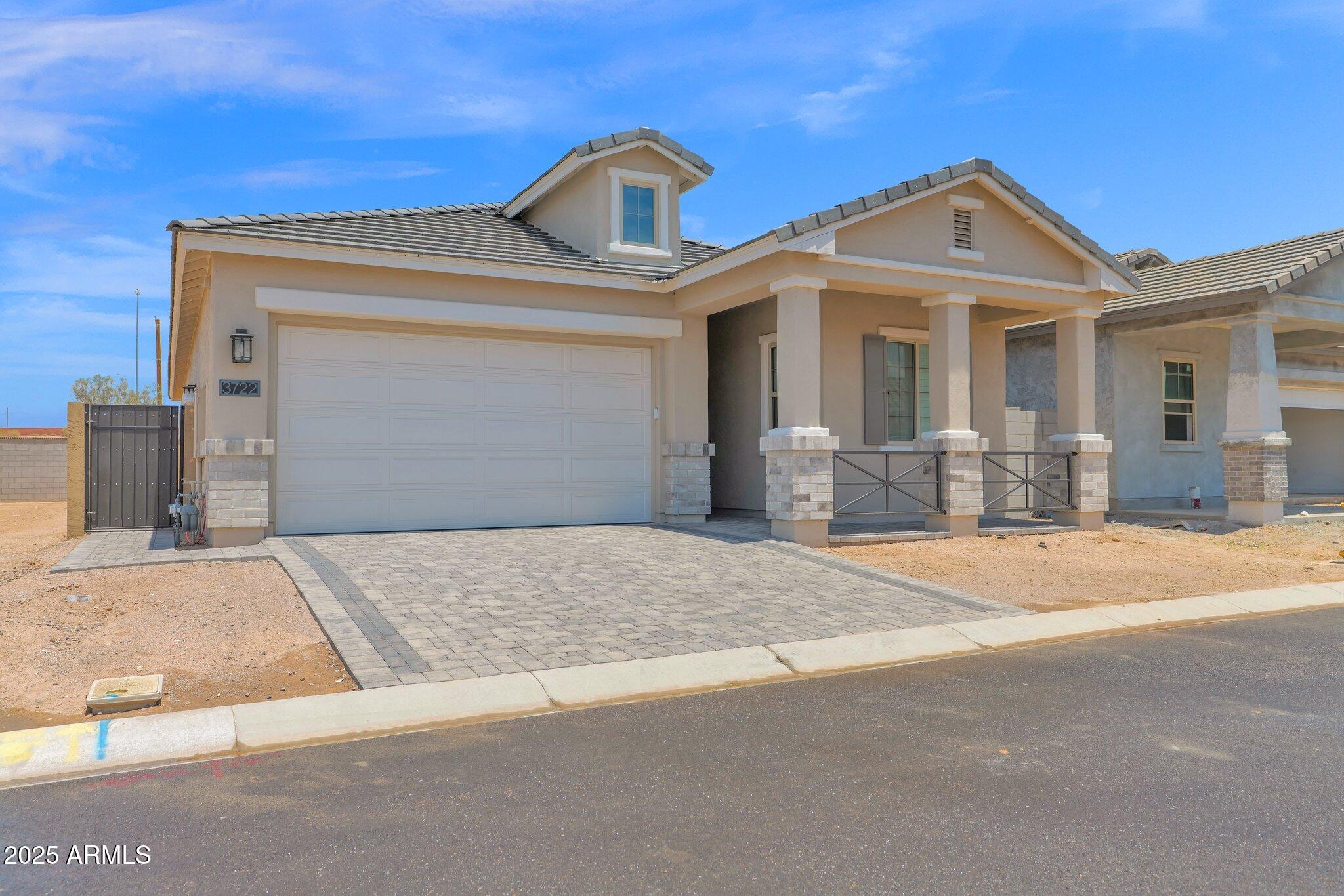 3722 E ROCHELLE Circle