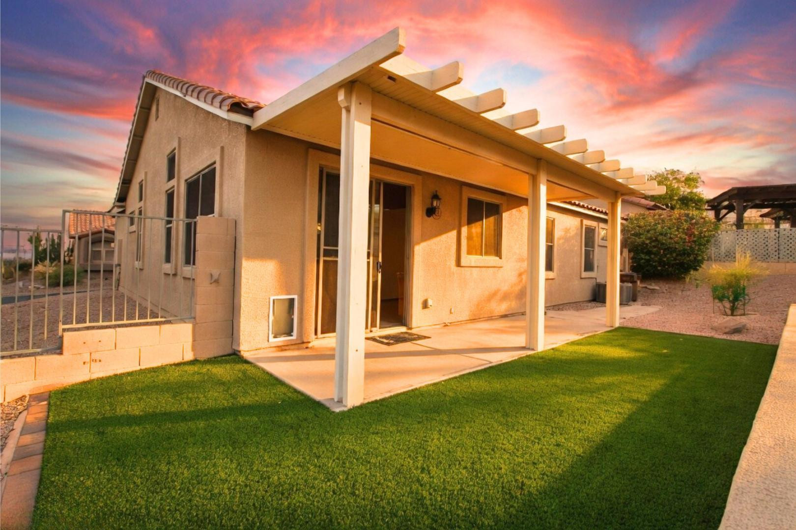 6261 S Mesa Vista Drive