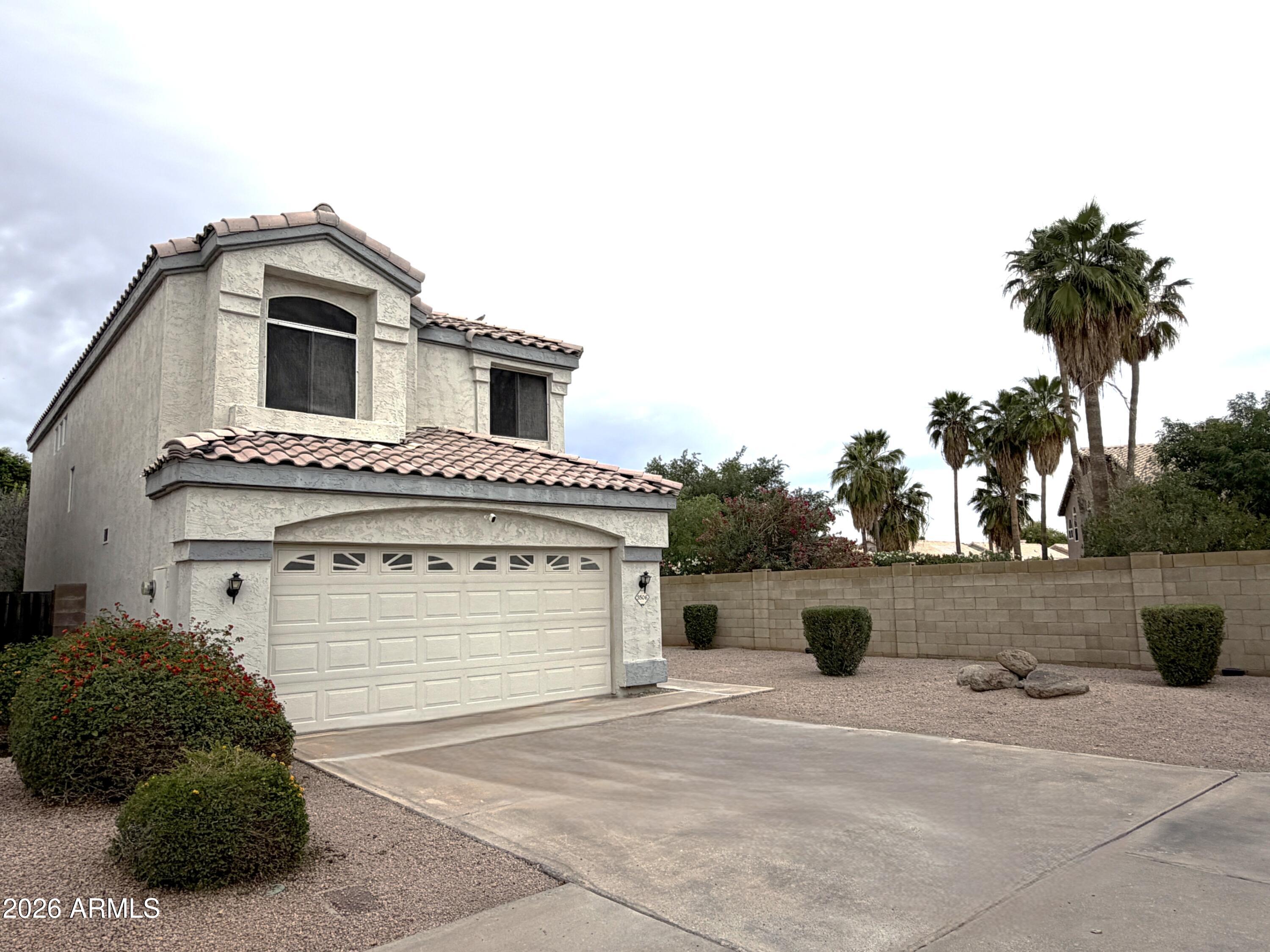 3506 E ROCKWOOD Drive