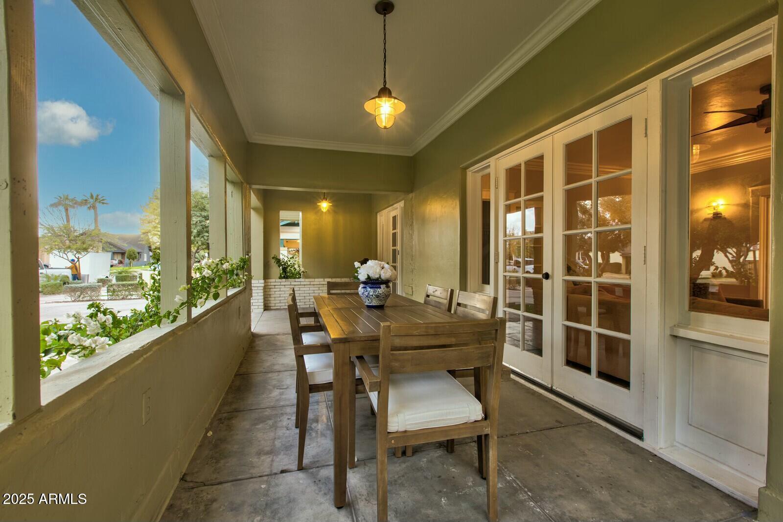 102 W ALMERIA Road