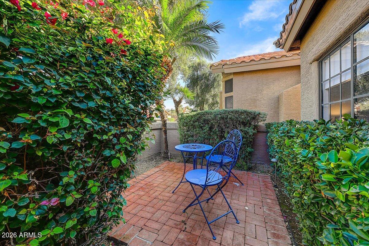 5017 E TIERRA BUENA Lane