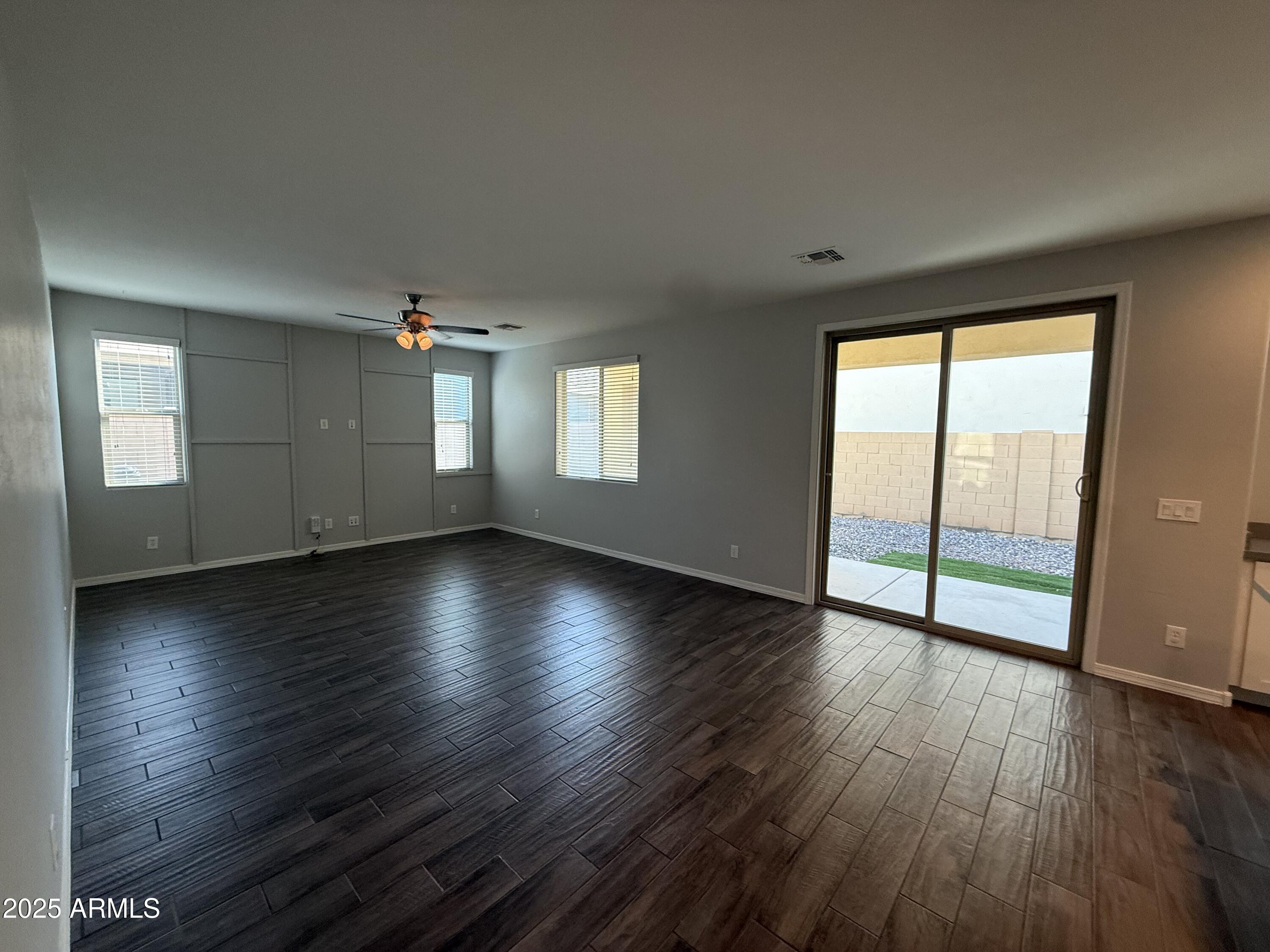 9811 E PALLADIUM Drive