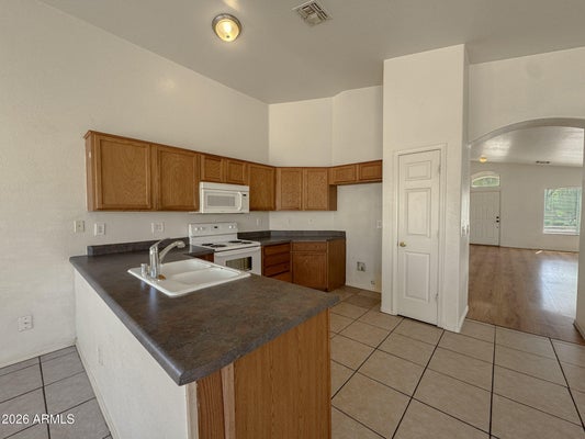 8630 W LAS PALMARITAS DR, PEORIA, AZ 85345 - Image 58b8dc30df43b7cc64db2d50604efed1/3978133271