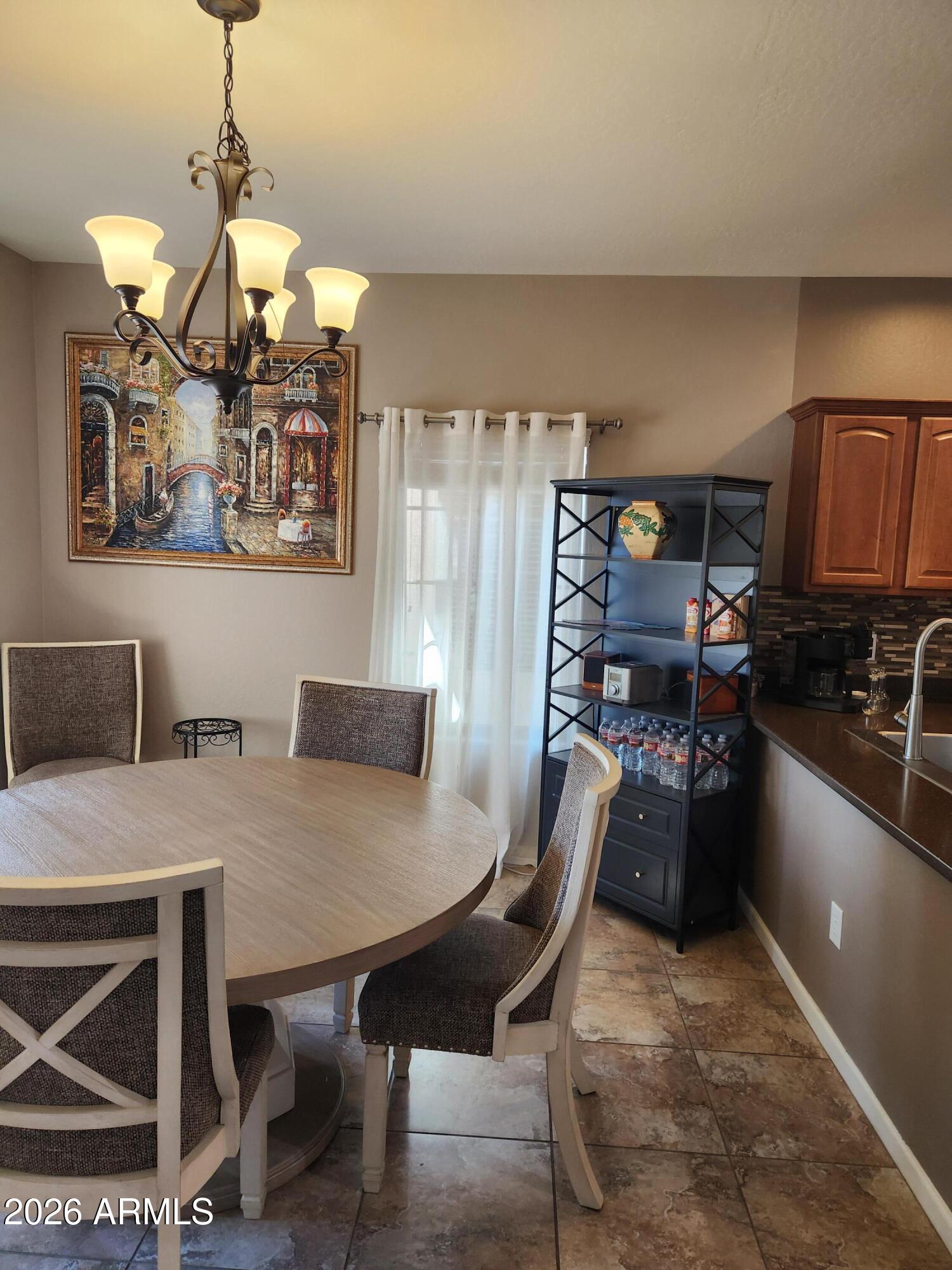 108 W Ridgeview Trail