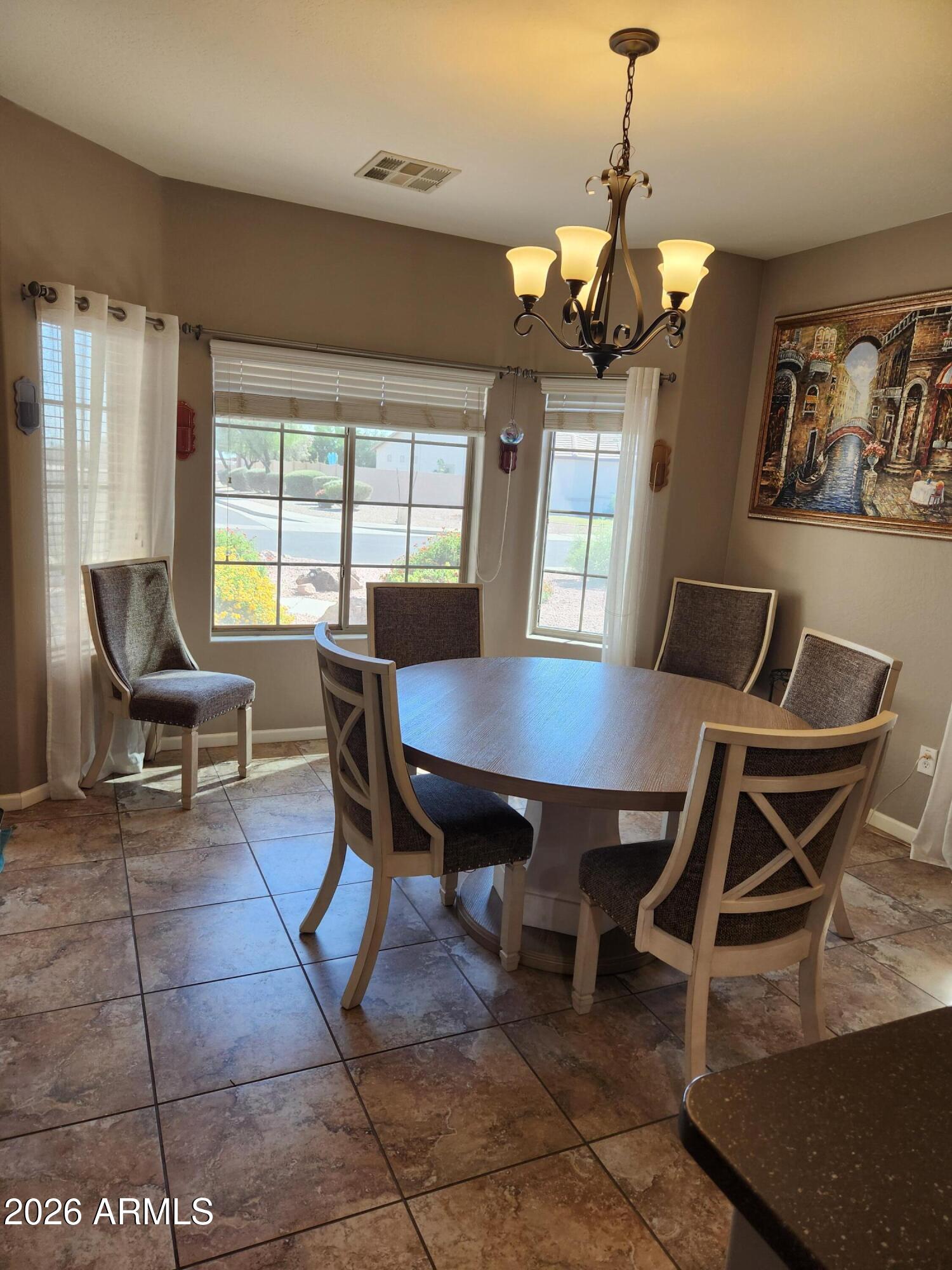 108 W Ridgeview Trail