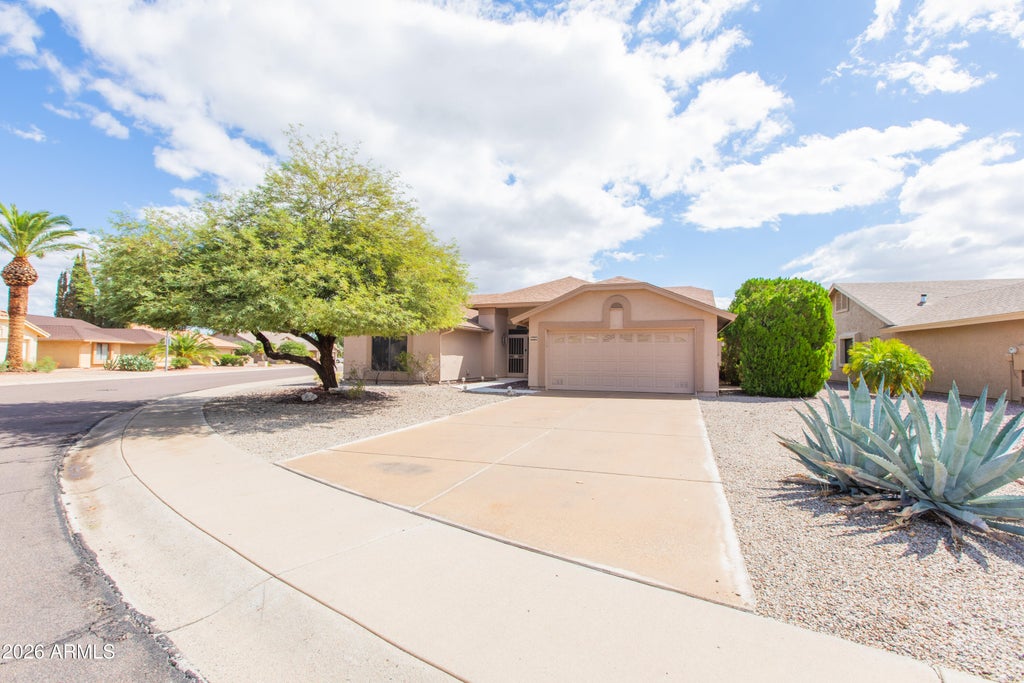 Photo of 9845 W Escuda Drive, Peoria, AZ 85382 (MLS # 7087434)