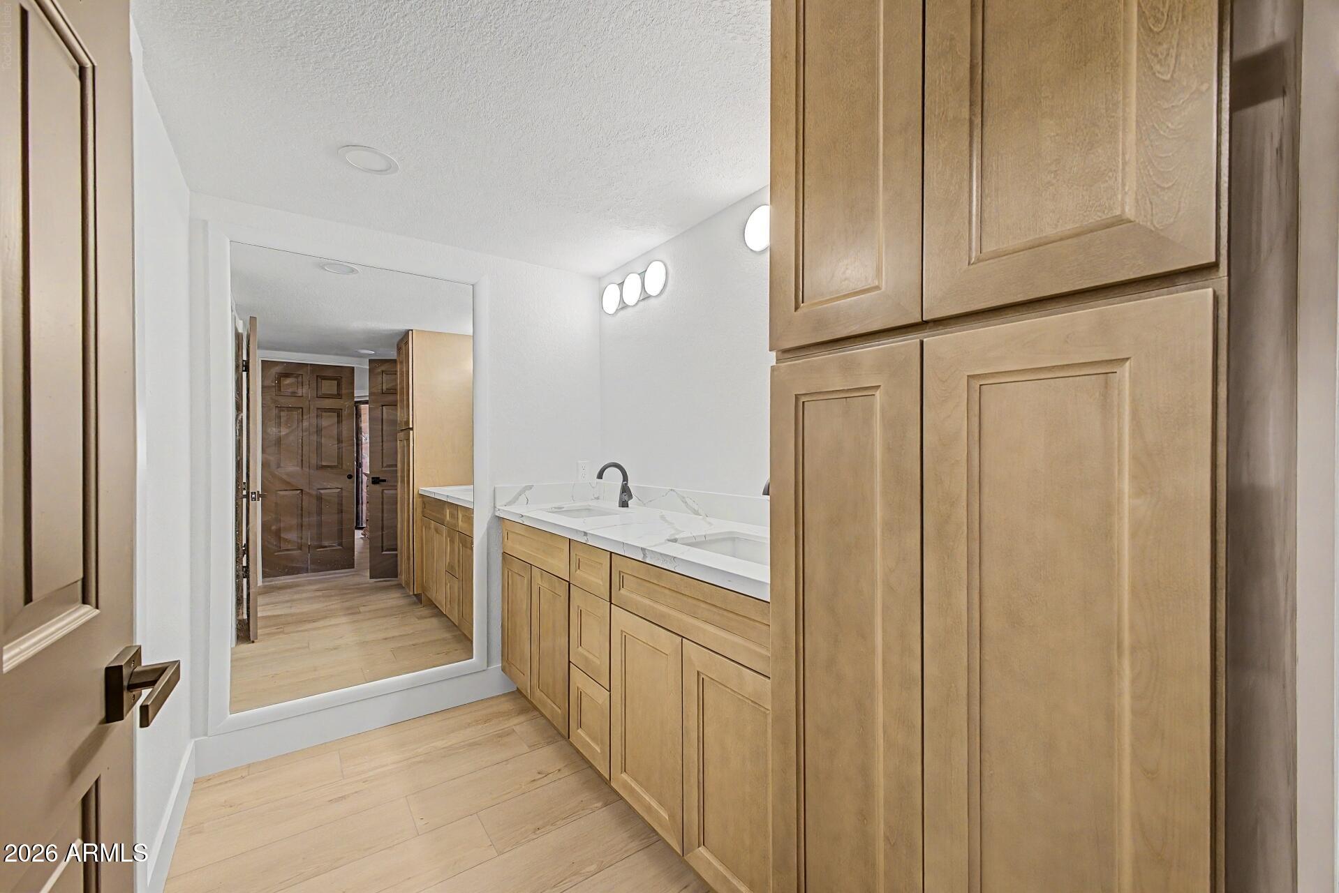 4303 E CACTUS Road 114