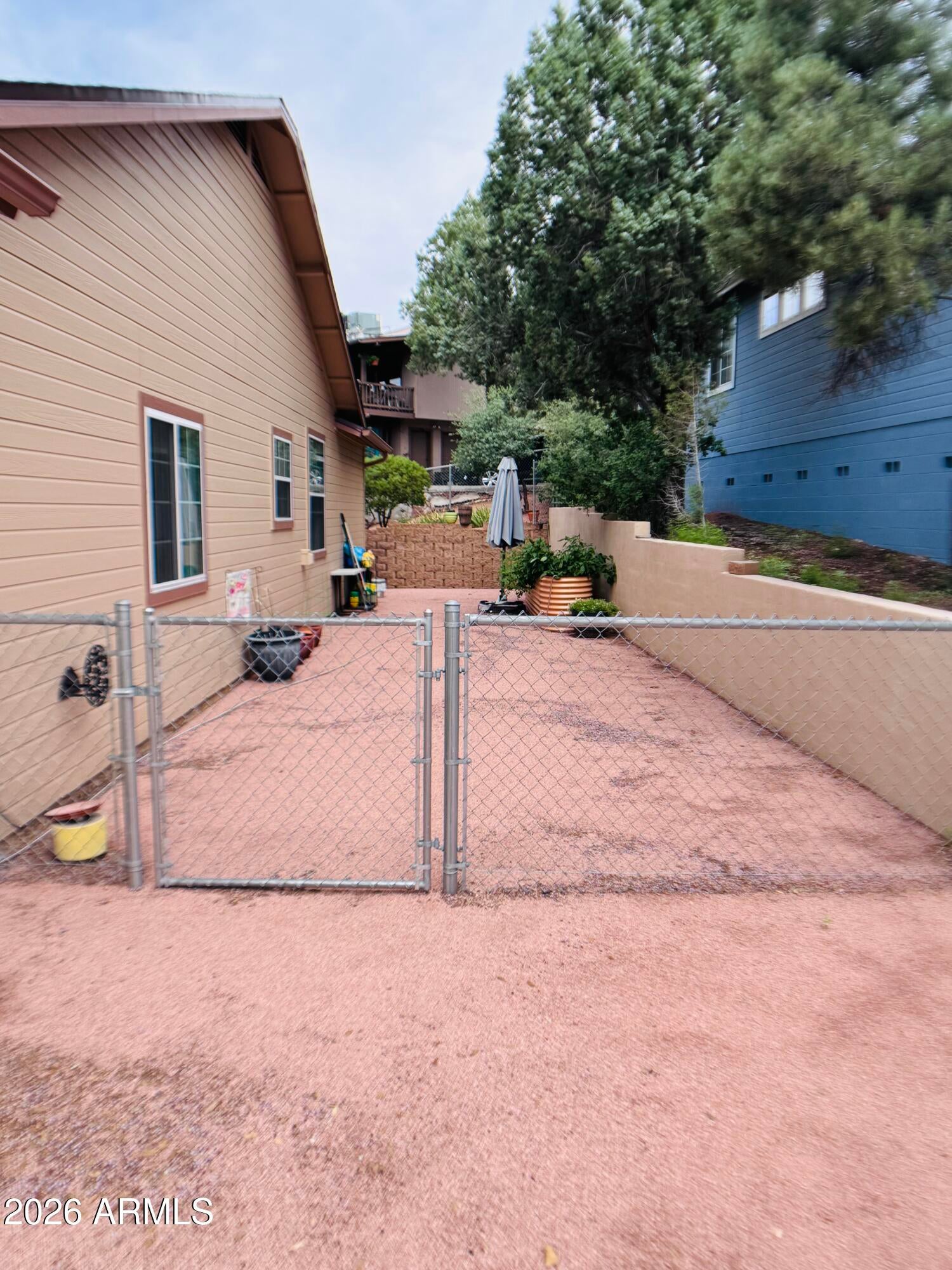 400 S BRASSIE Drive