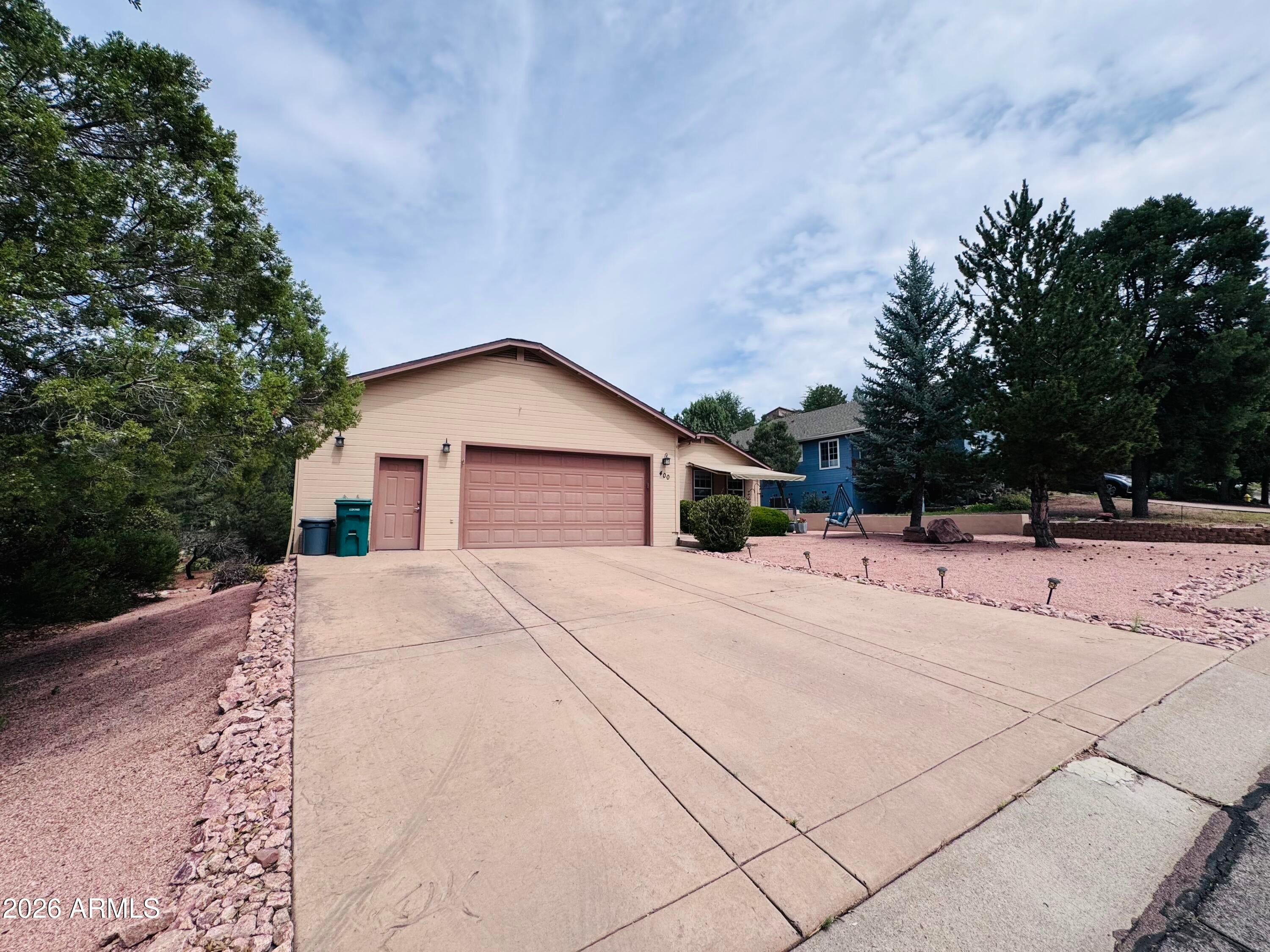 400 S BRASSIE Drive
