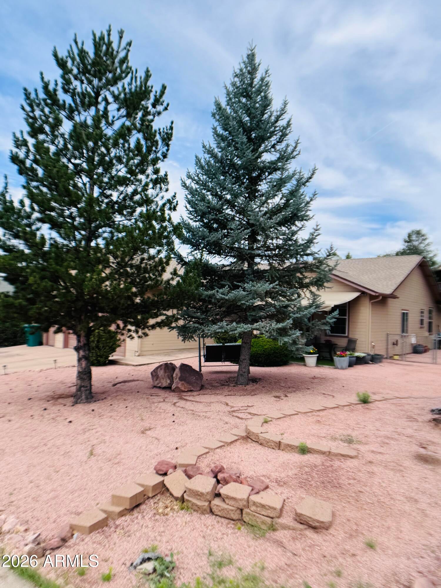 400 S BRASSIE Drive
