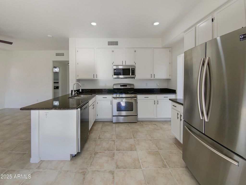 Photo of 6805 W Harrison Street, Chandler, AZ 85226 (MLS # 6956759)