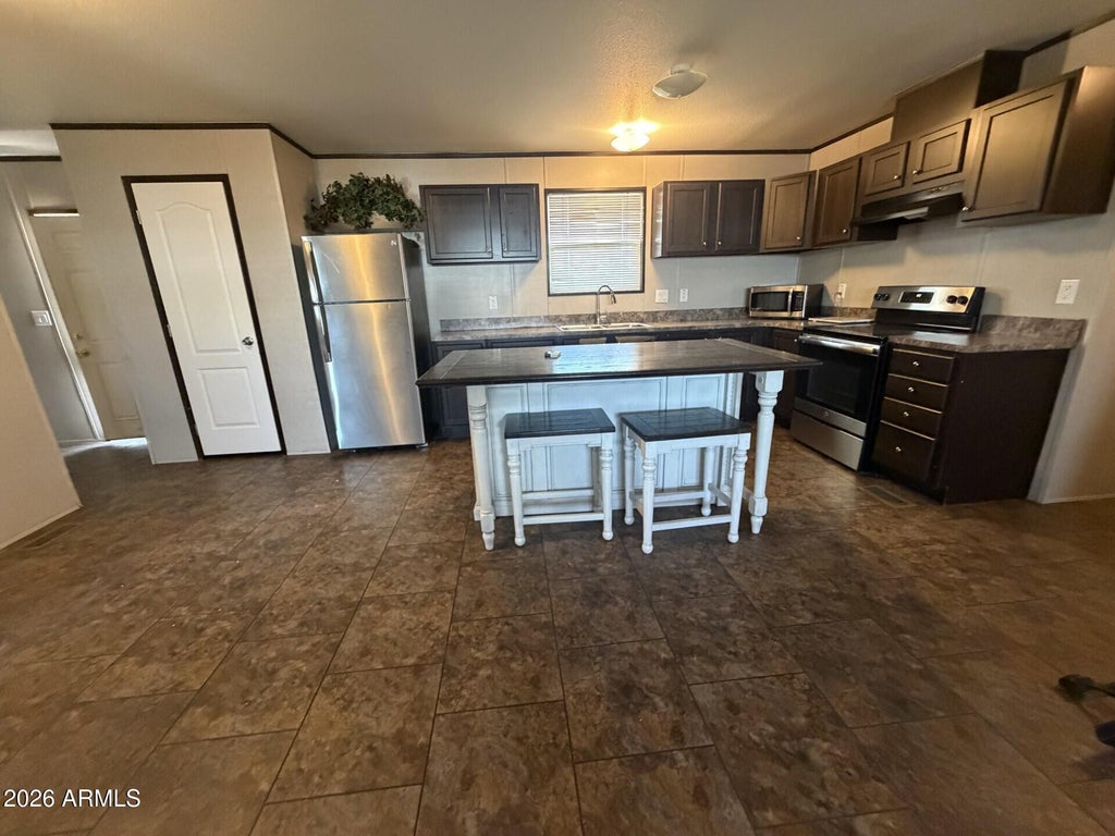 Photo of 7810 W Peoria Avenue #21, Peoria, AZ 85345 (MLS # 7083590)