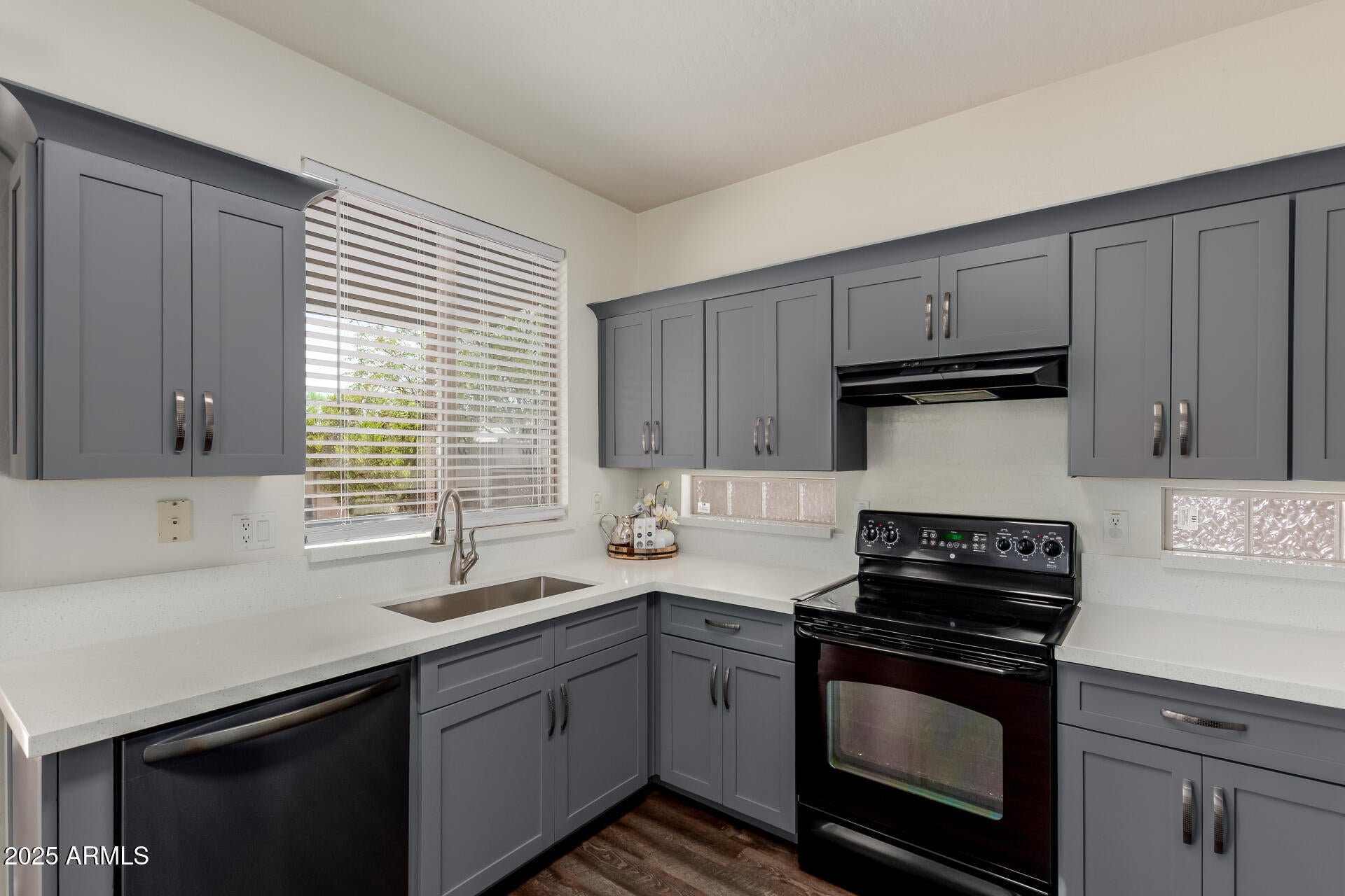 11429 W YAVAPAI Street