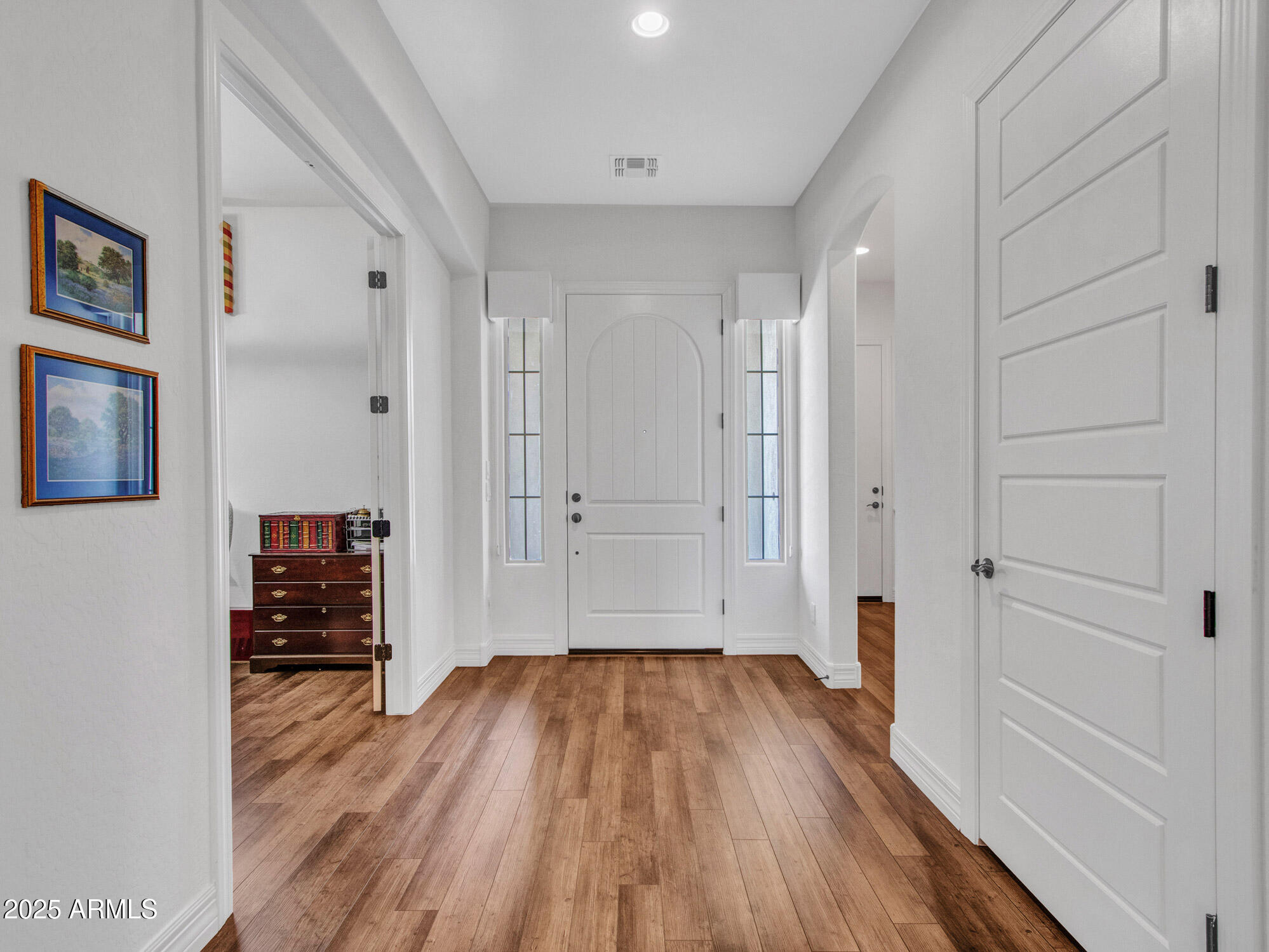 9157 W Country Club Trail