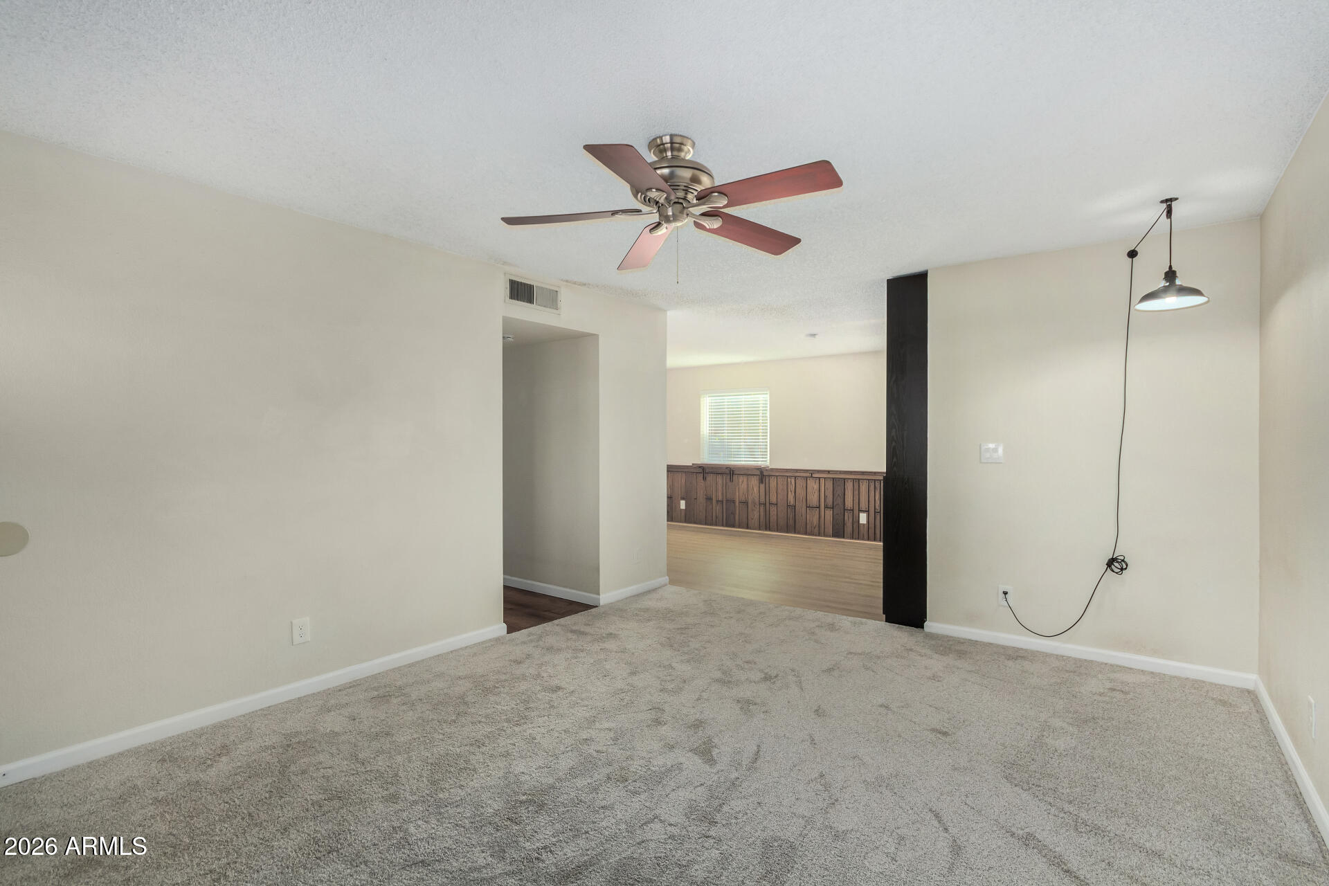 2323 E KATHLEEN Road