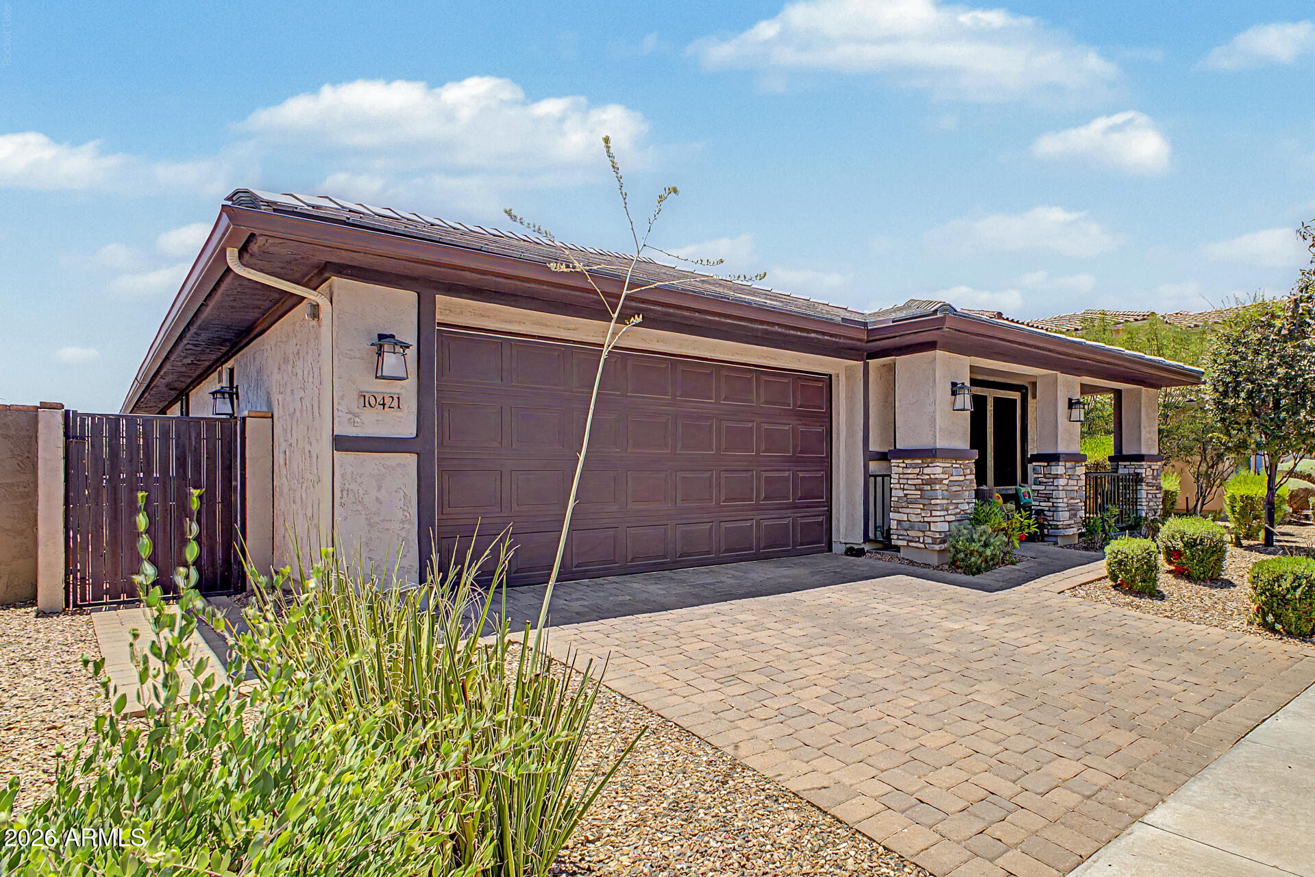 10421 E DURANT Drive