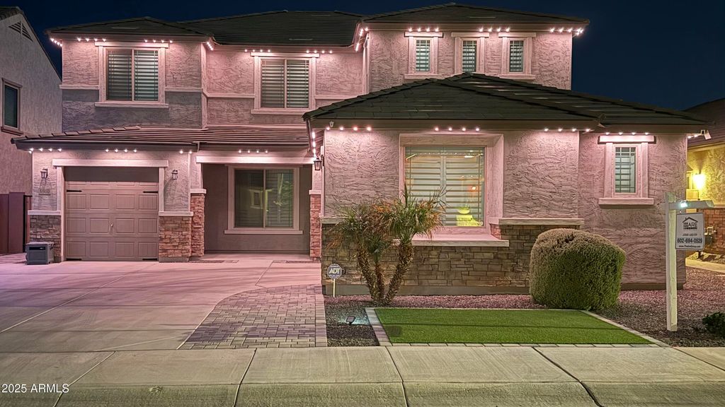 Photo of 6980 W Redbird Road, Peoria, AZ 85383 (MLS # 6928741)