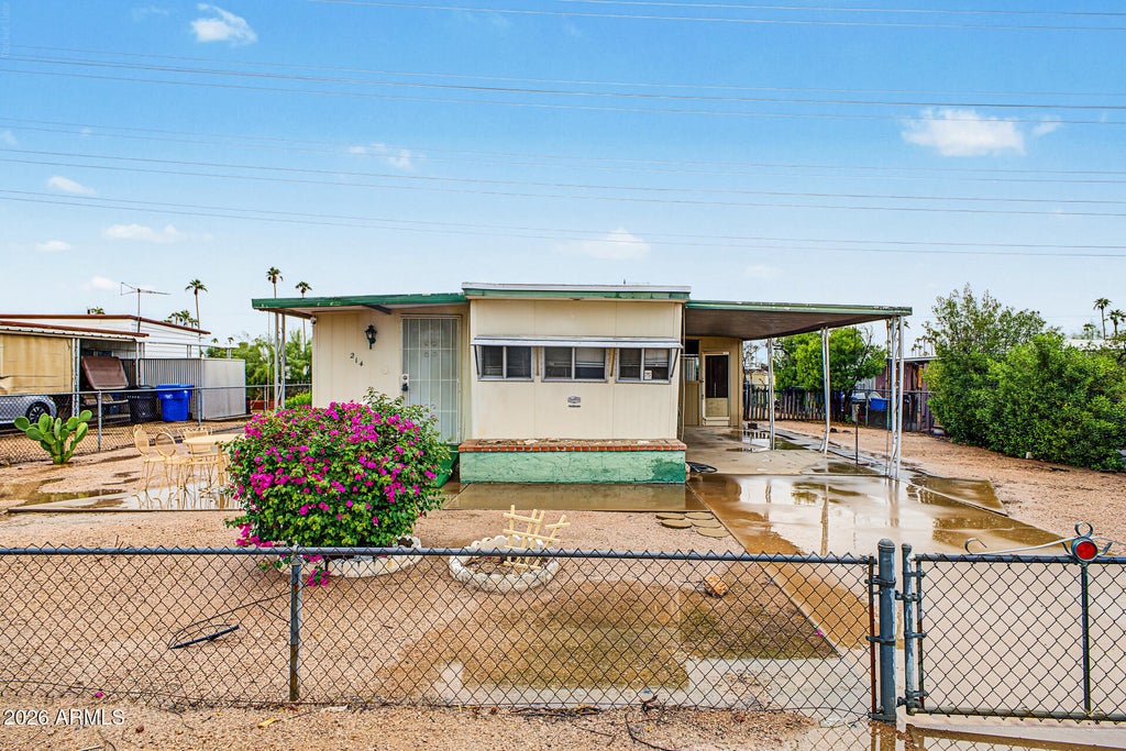 Photo of 214 S 38th Street, Mesa, AZ 85206 (MLS # 7093870)