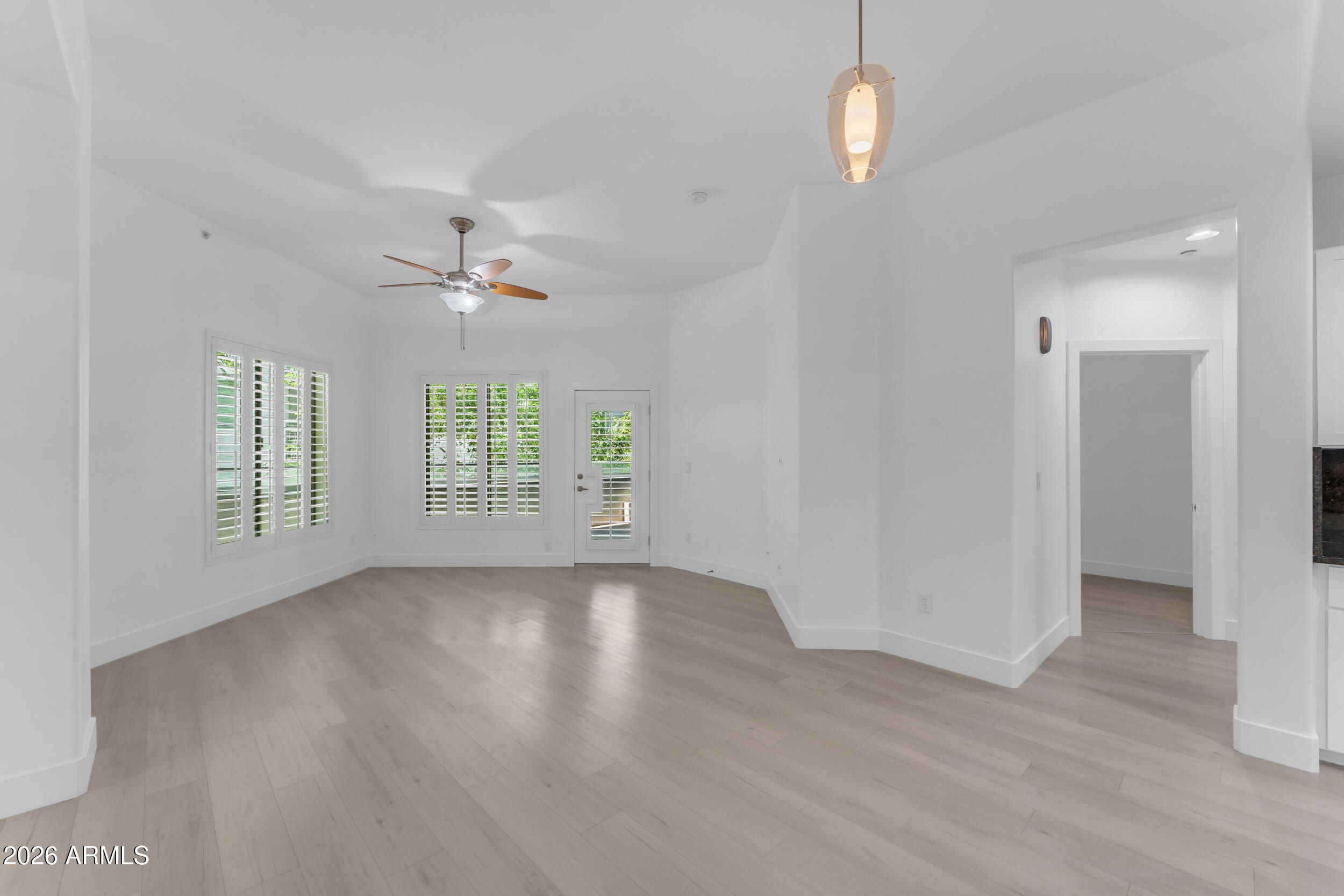 Properties 4 945 E PLAYA DEL NORTE Drive 1019