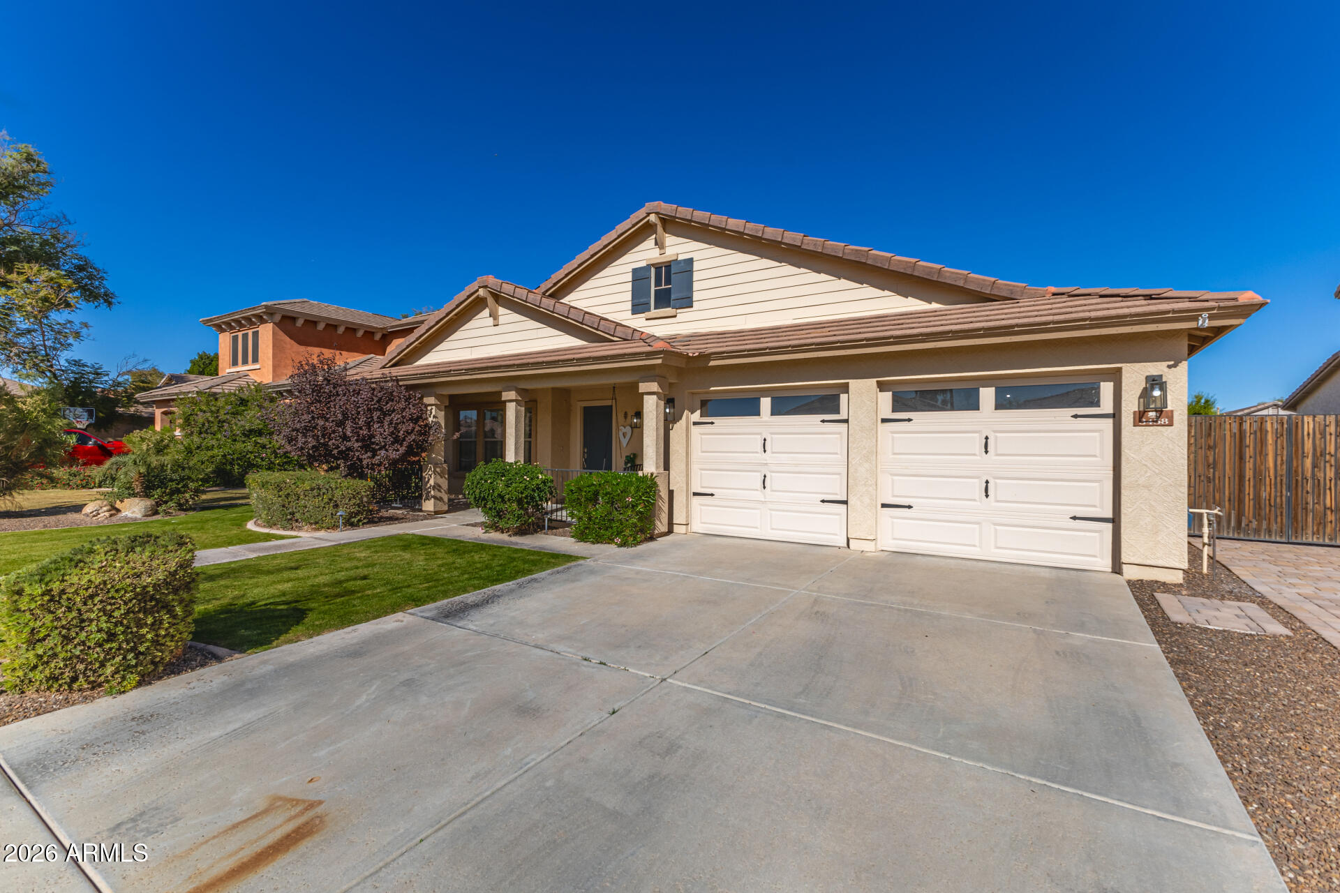 3458 E FAIRVIEW Street