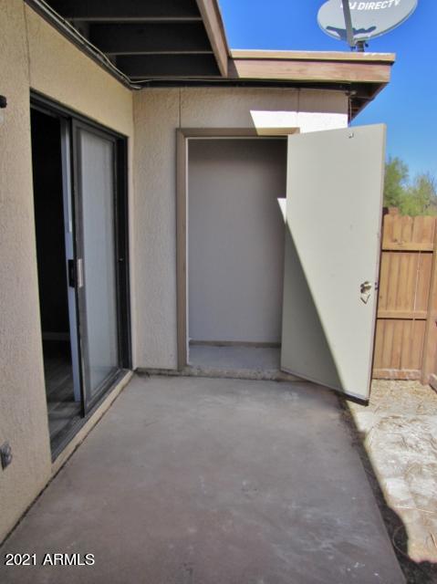 CASITAS PLACE UNIT 2 - Residential Lease