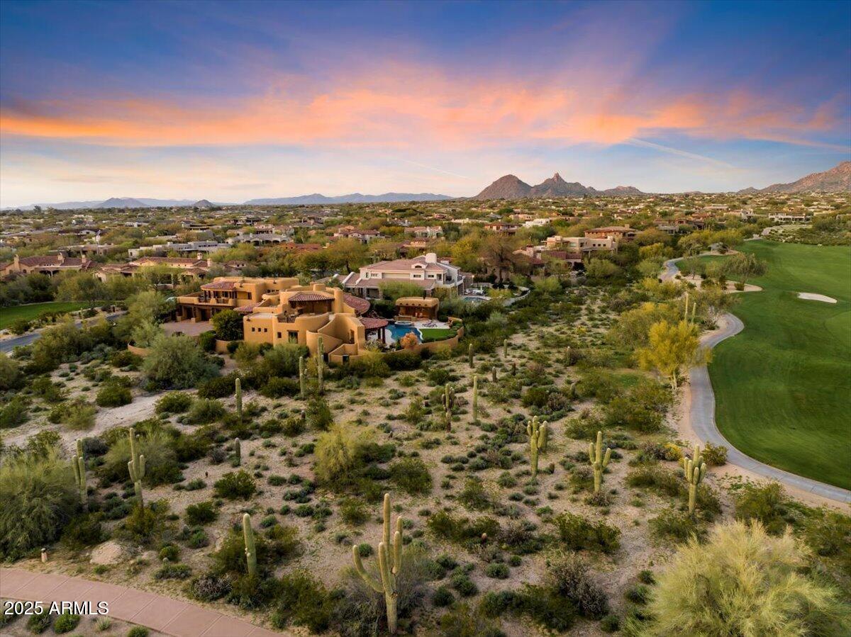 9290 E THOMPSON PEAK Parkway 401