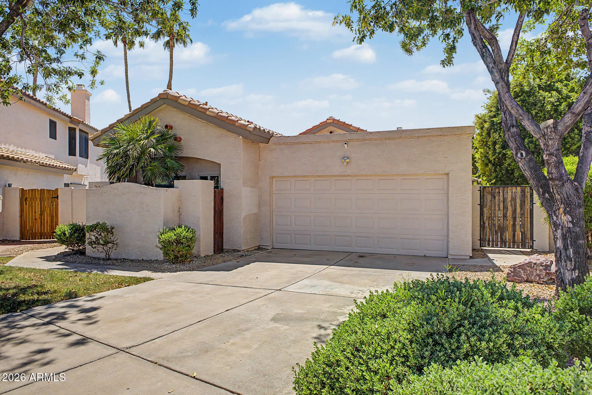11049 W Crimson Lane
