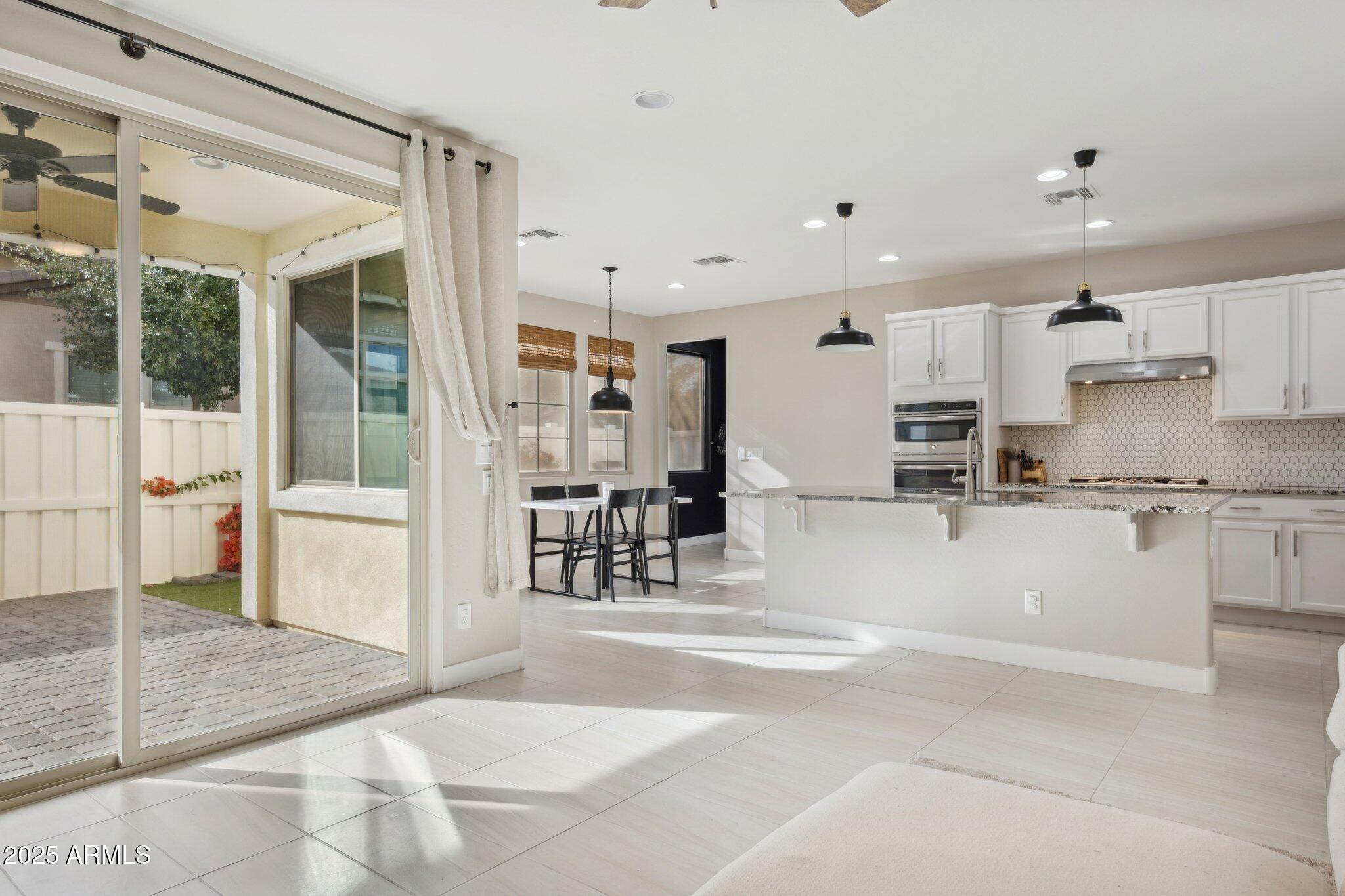 2269 S OSBORN Lane