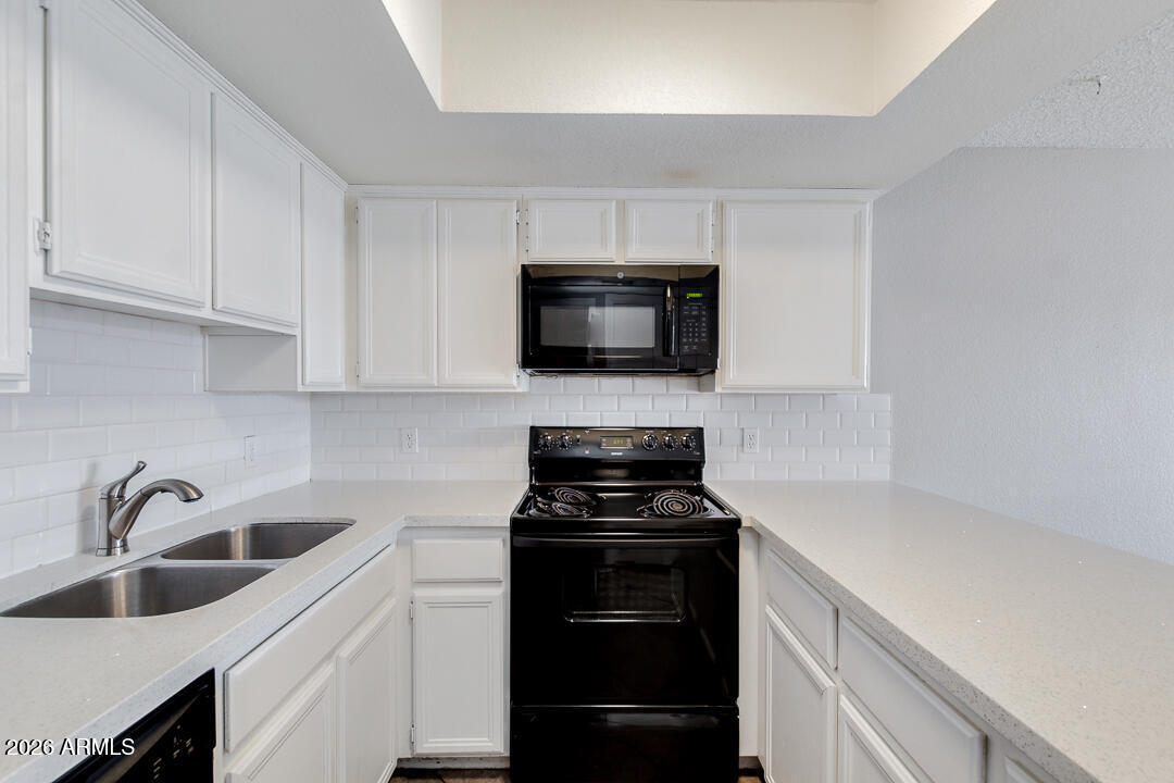 2145 E CENTER Lane 2