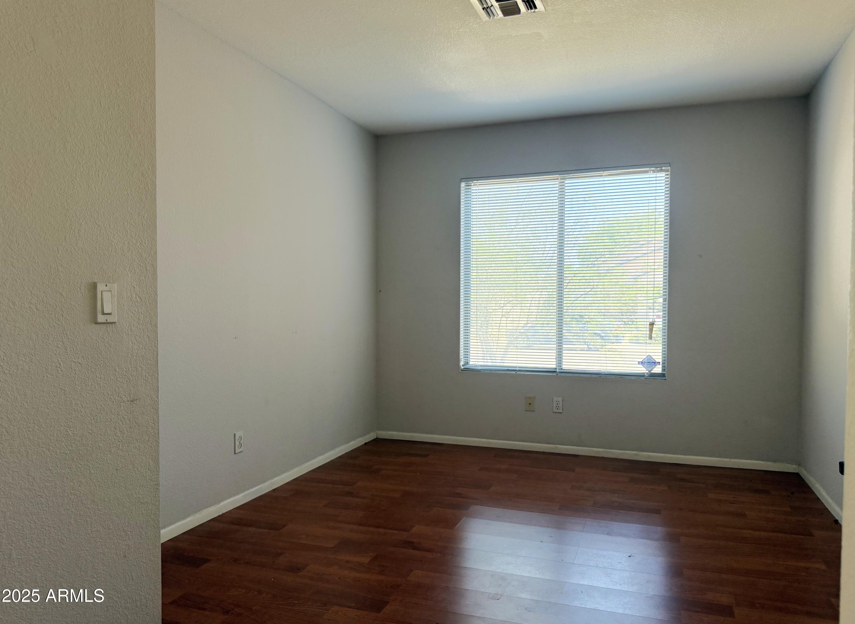 8308 W BAXTER Drive