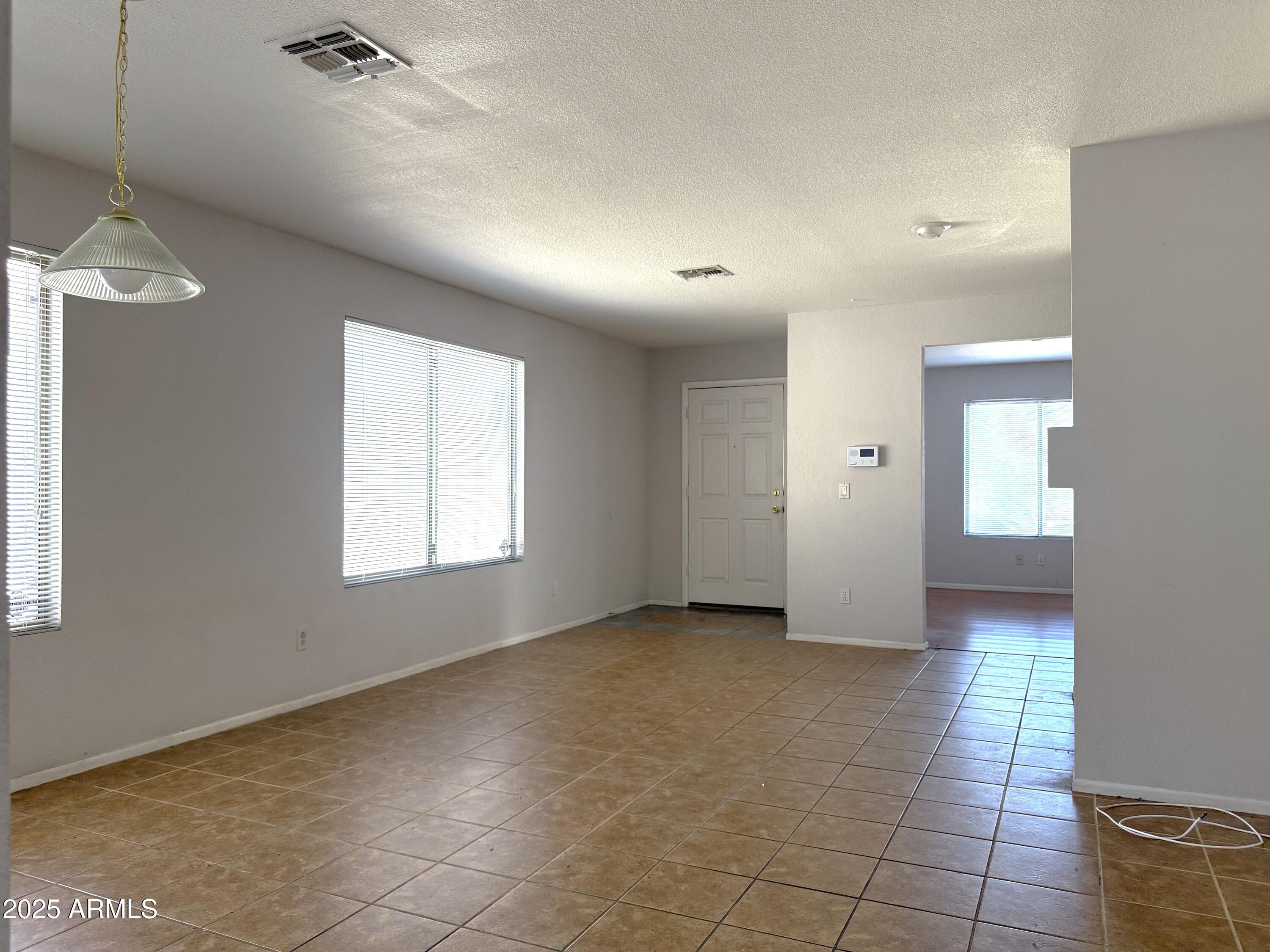 8308 W BAXTER Drive