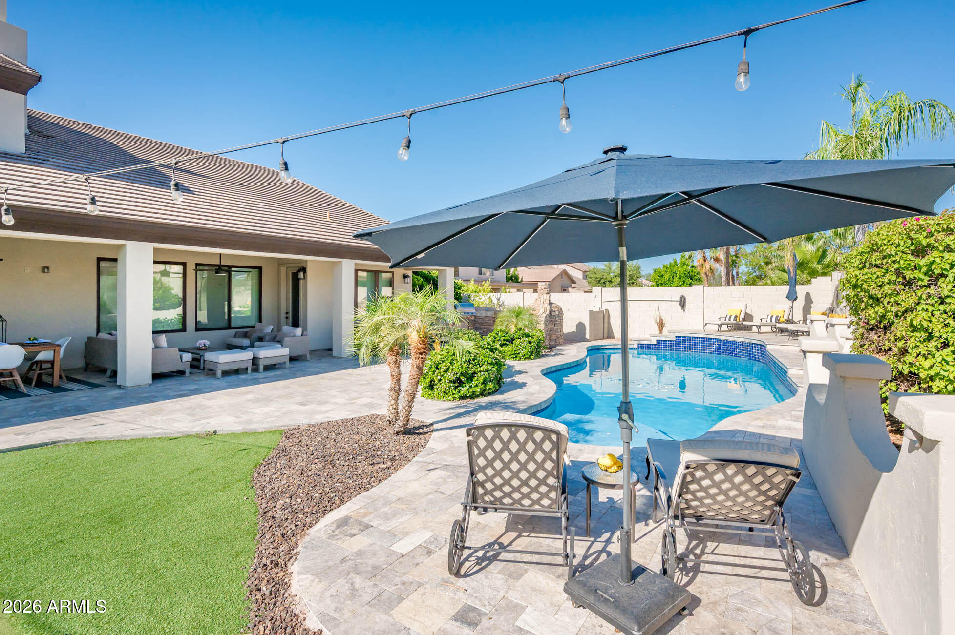 5322 W WHISPERING WIND Drive